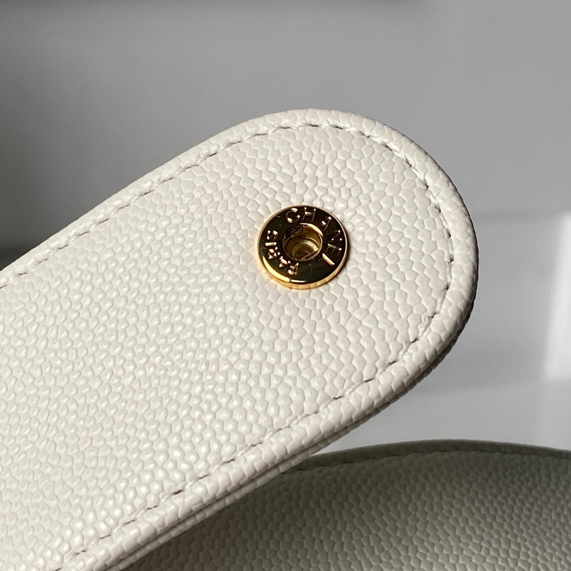 Chanel Basic Bag Cow Leather 19cm-s