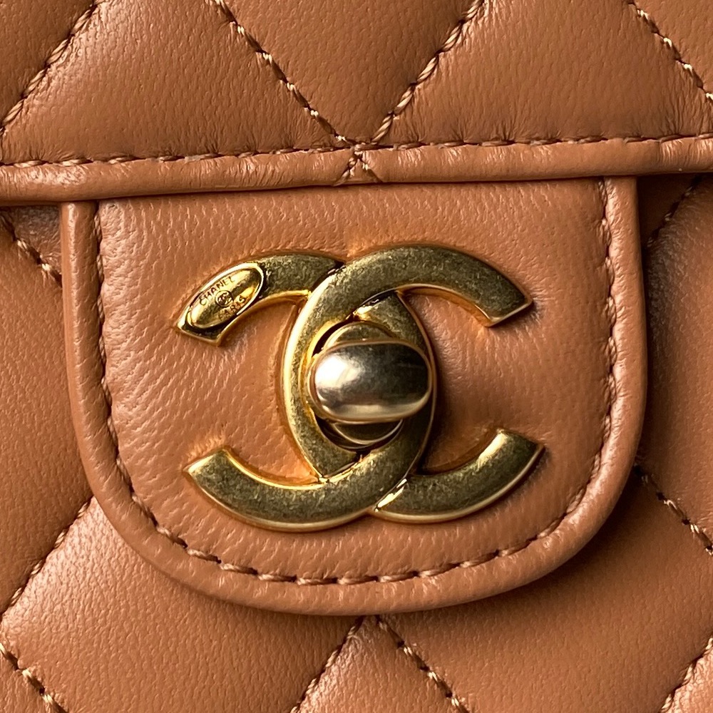 Chanel Basic Bag Sheepskin L-s