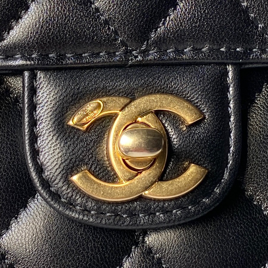 Chanel Basic Bag Sheepskin L-s