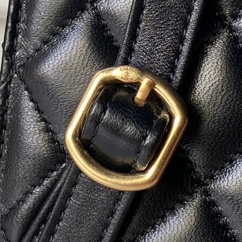 Chanel Basic Bag Sheepskin L-s