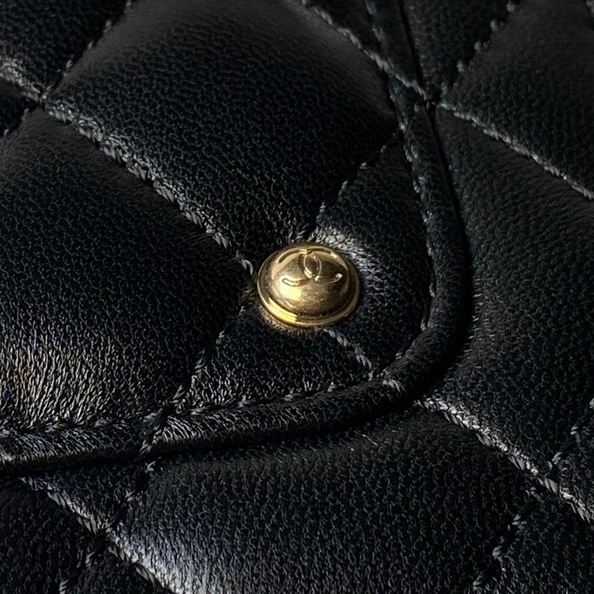 Chanel Basic Bag Sheepskin L-s