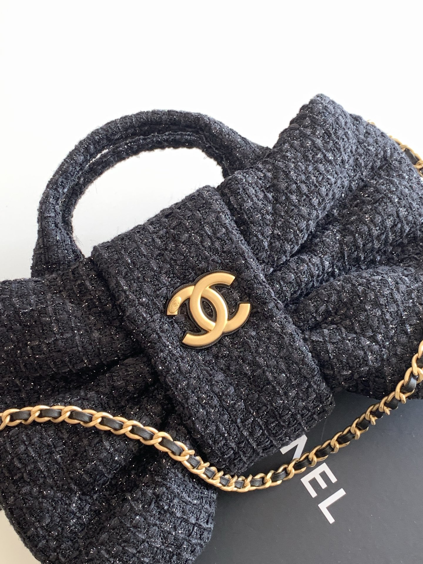 Chanel Basic Bag L-s