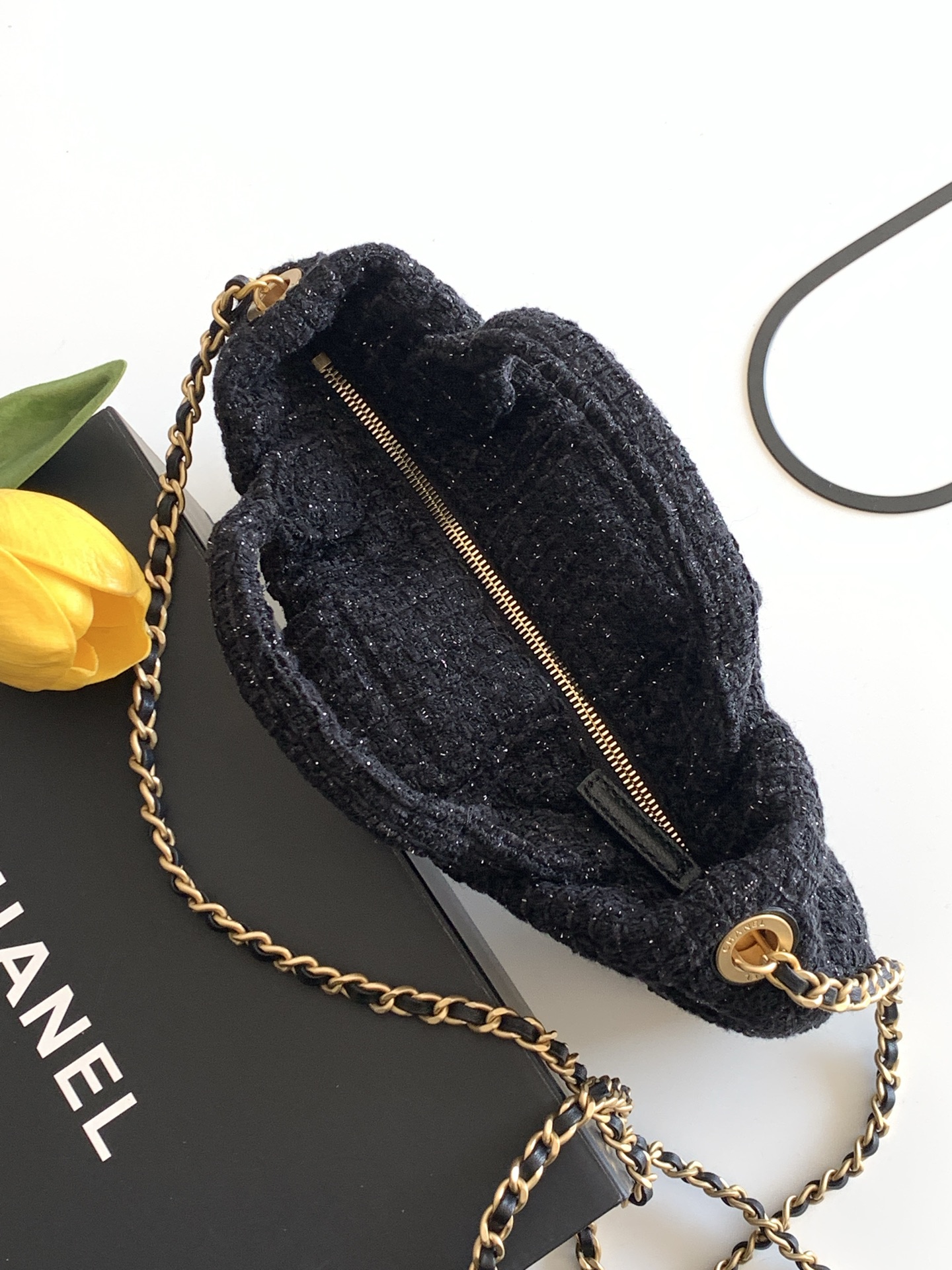 Chanel Basic Bag L-s