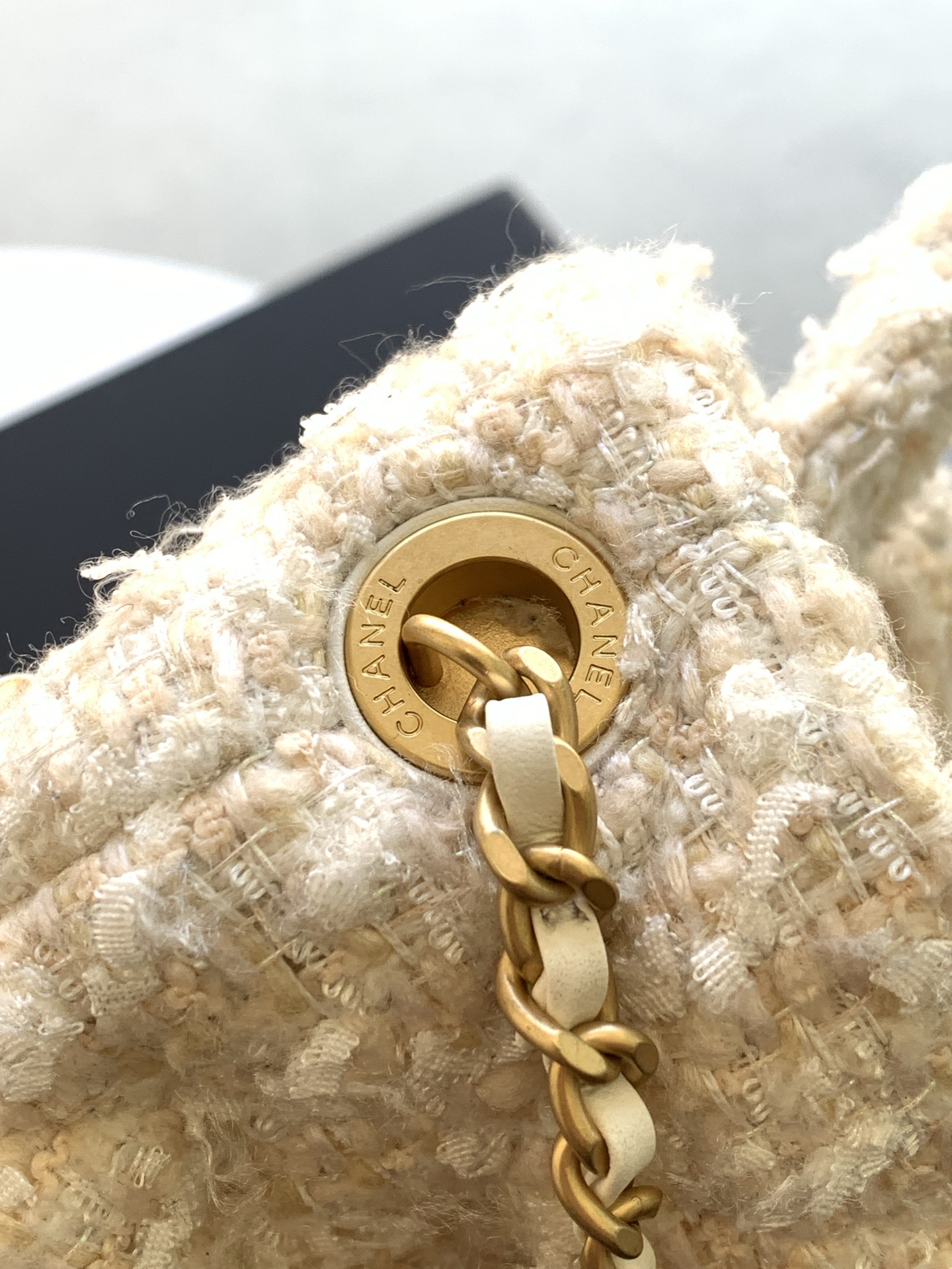 Chanel Basic Bag L-s