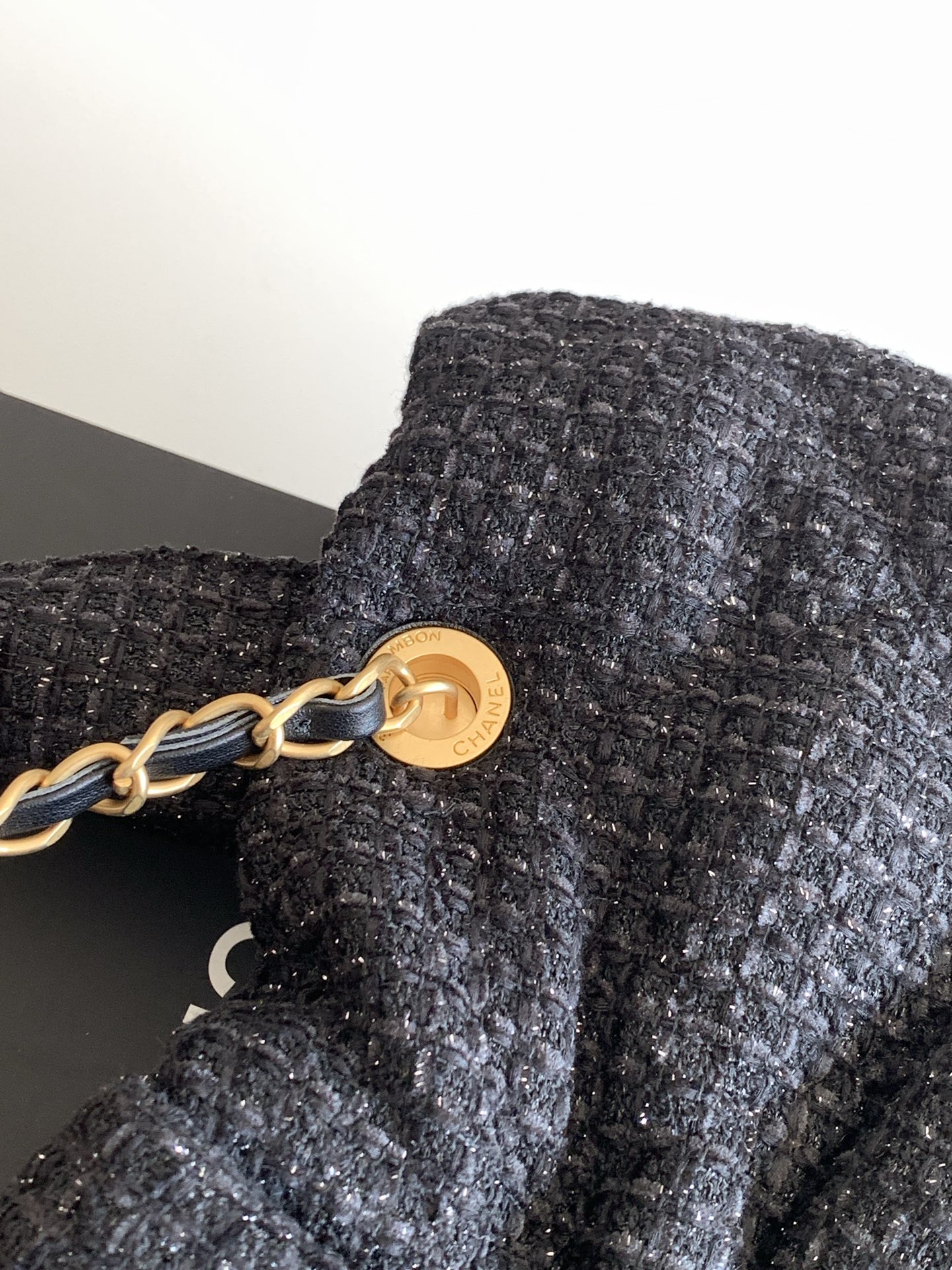 Chanel Basic Bag L-s