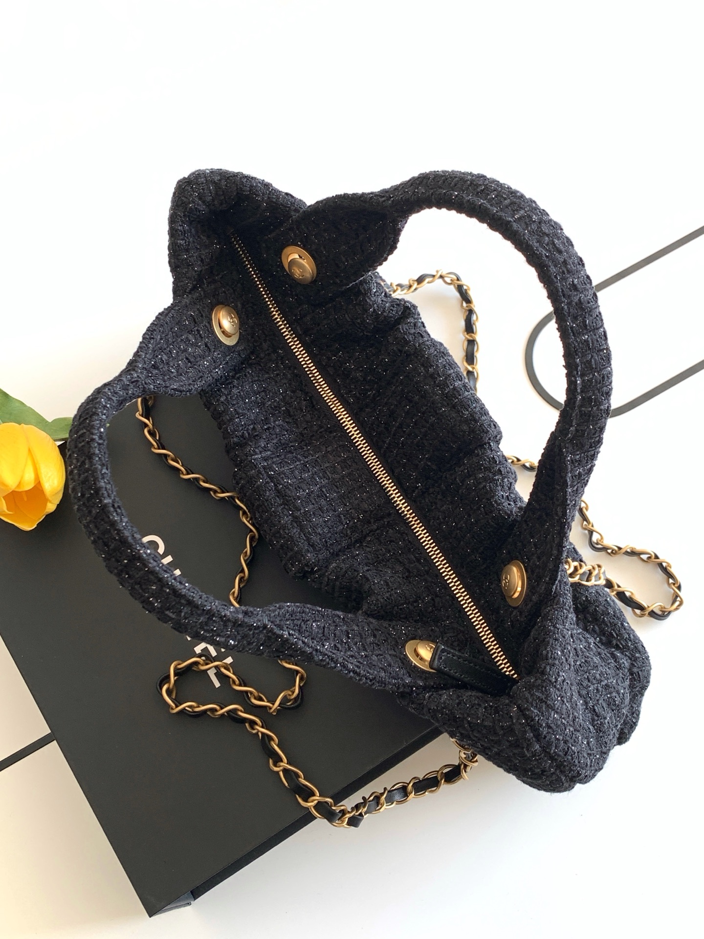 Chanel Basic Bag L-s