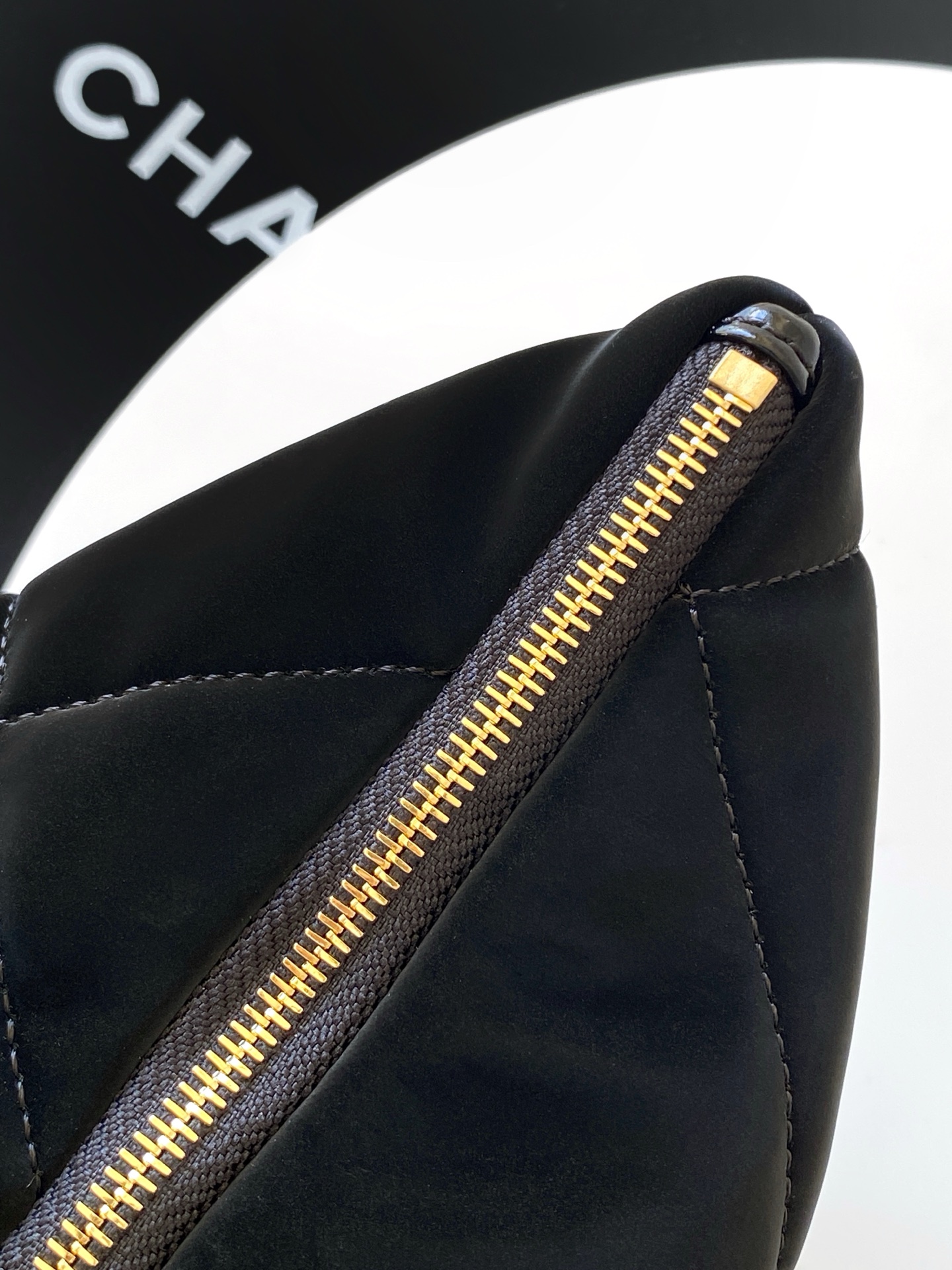 Chanel Clutch Bag L-s