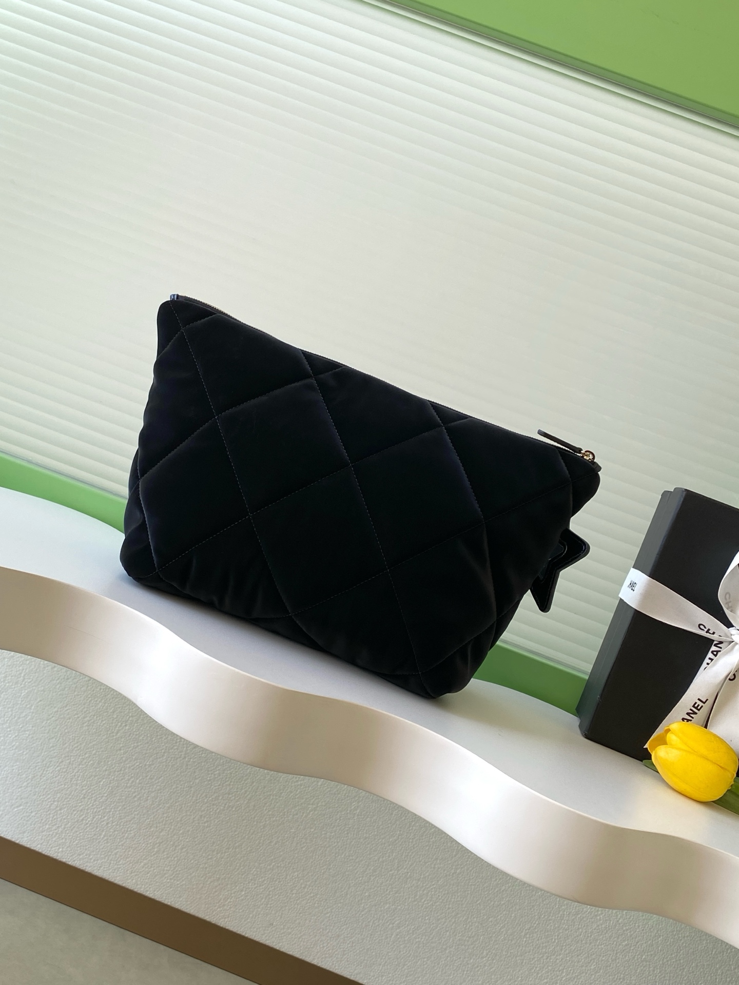 Chanel Clutch Bag L-s