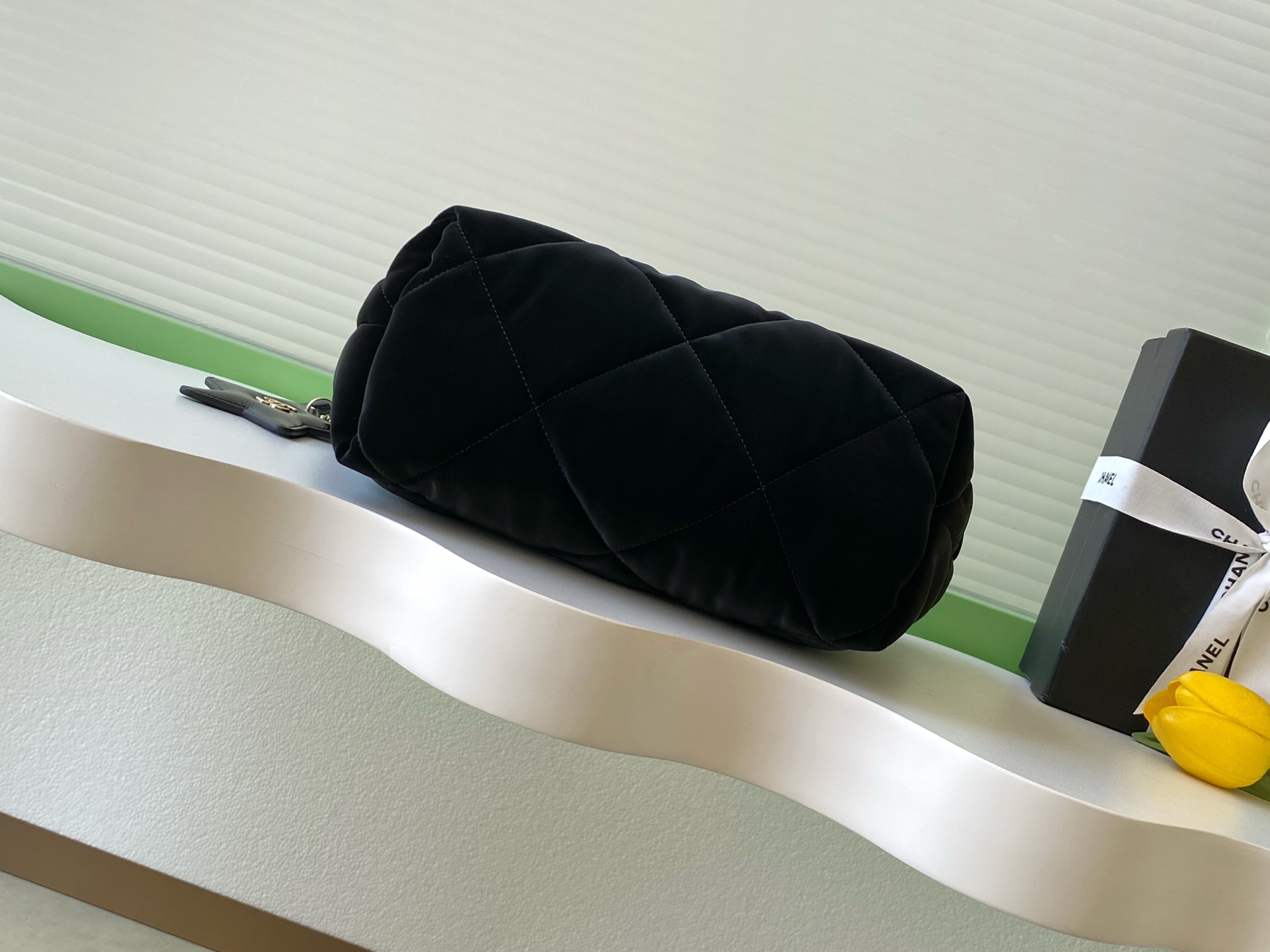 Chanel Clutch Bag L-s