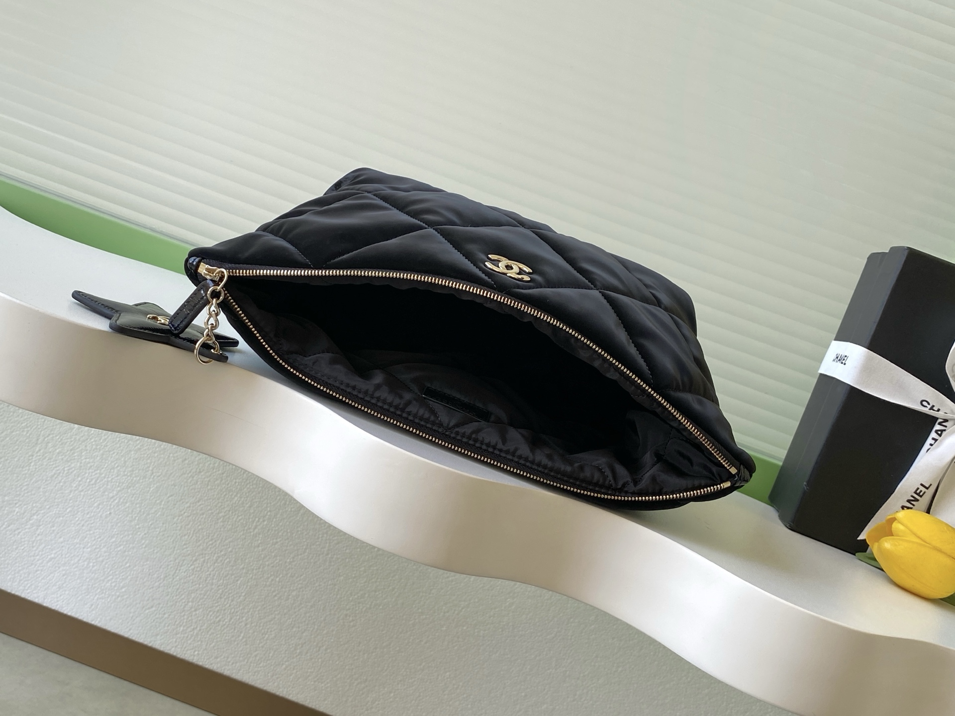 Chanel Clutch Bag L-s