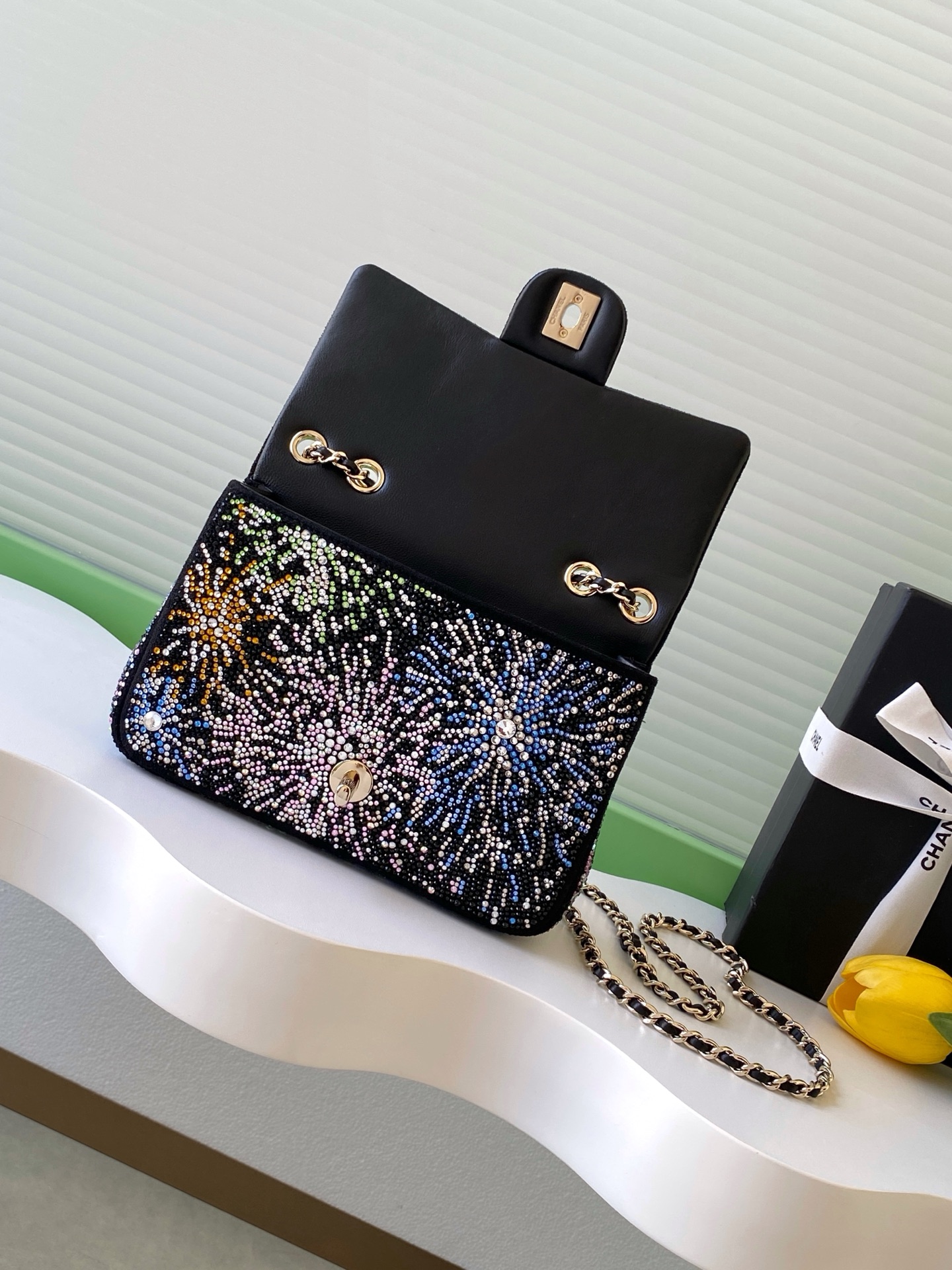 Chanel Basic Bag Black L-s