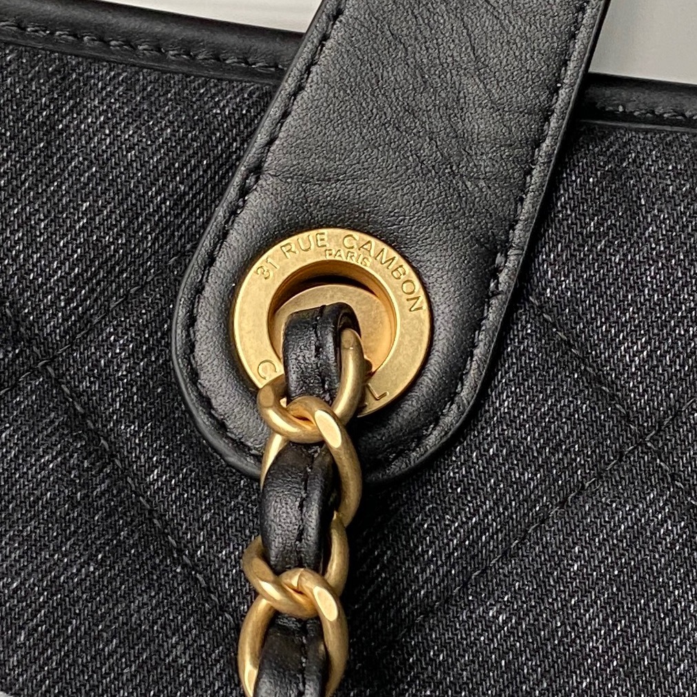 Chanel Tote Bag Cow Leather L-s