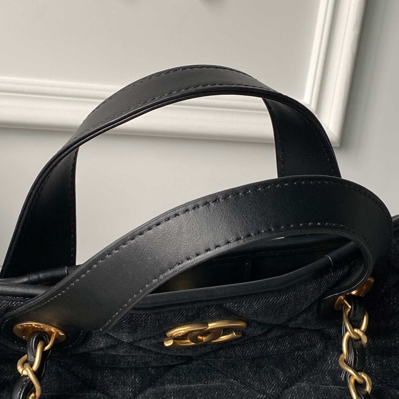 Chanel Tote Bag Cow Leather L-s