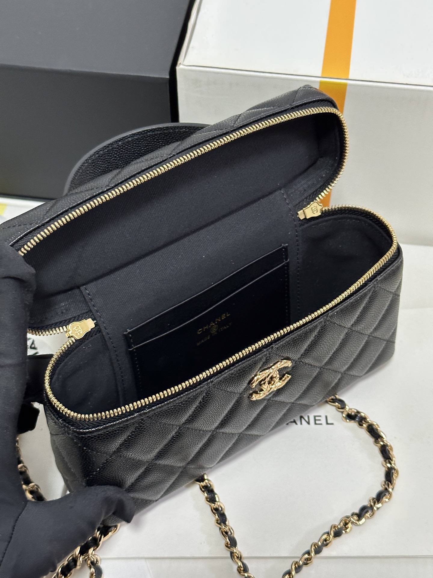 Chanel Basic Bag Cow Leather M-l-s