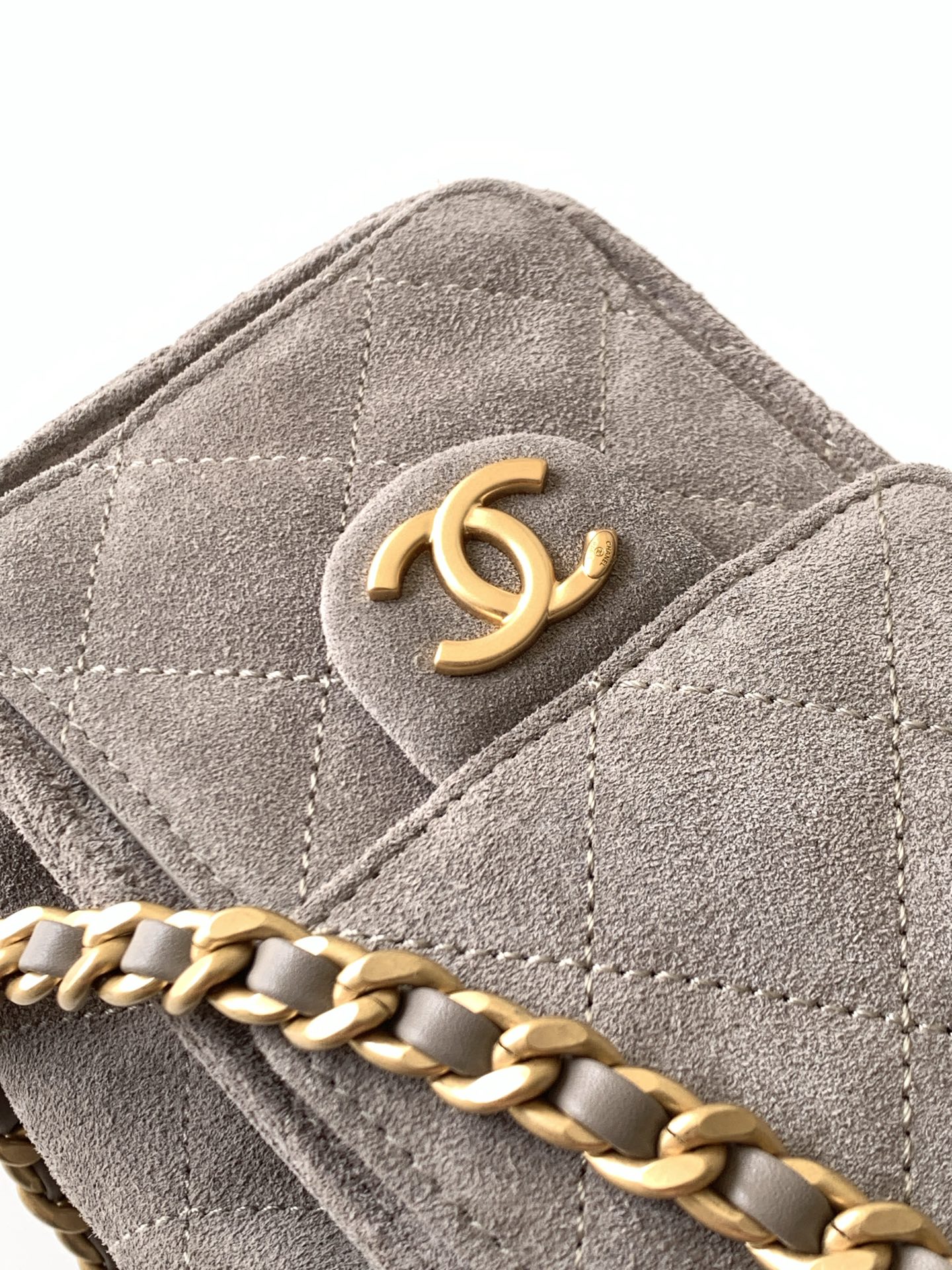 Chanel Bucket Bag L-s