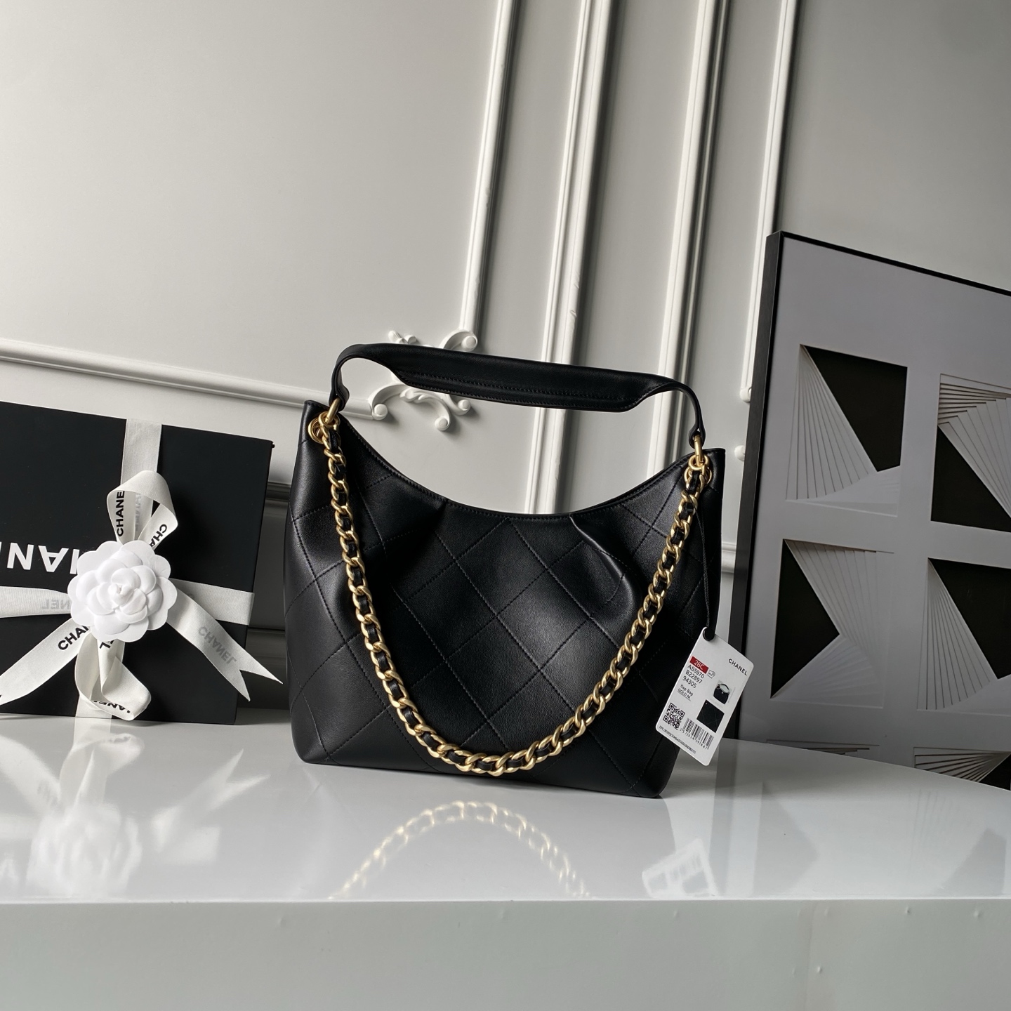 Chanel Basic Bag Cow Leather Gold 10cm-l-s