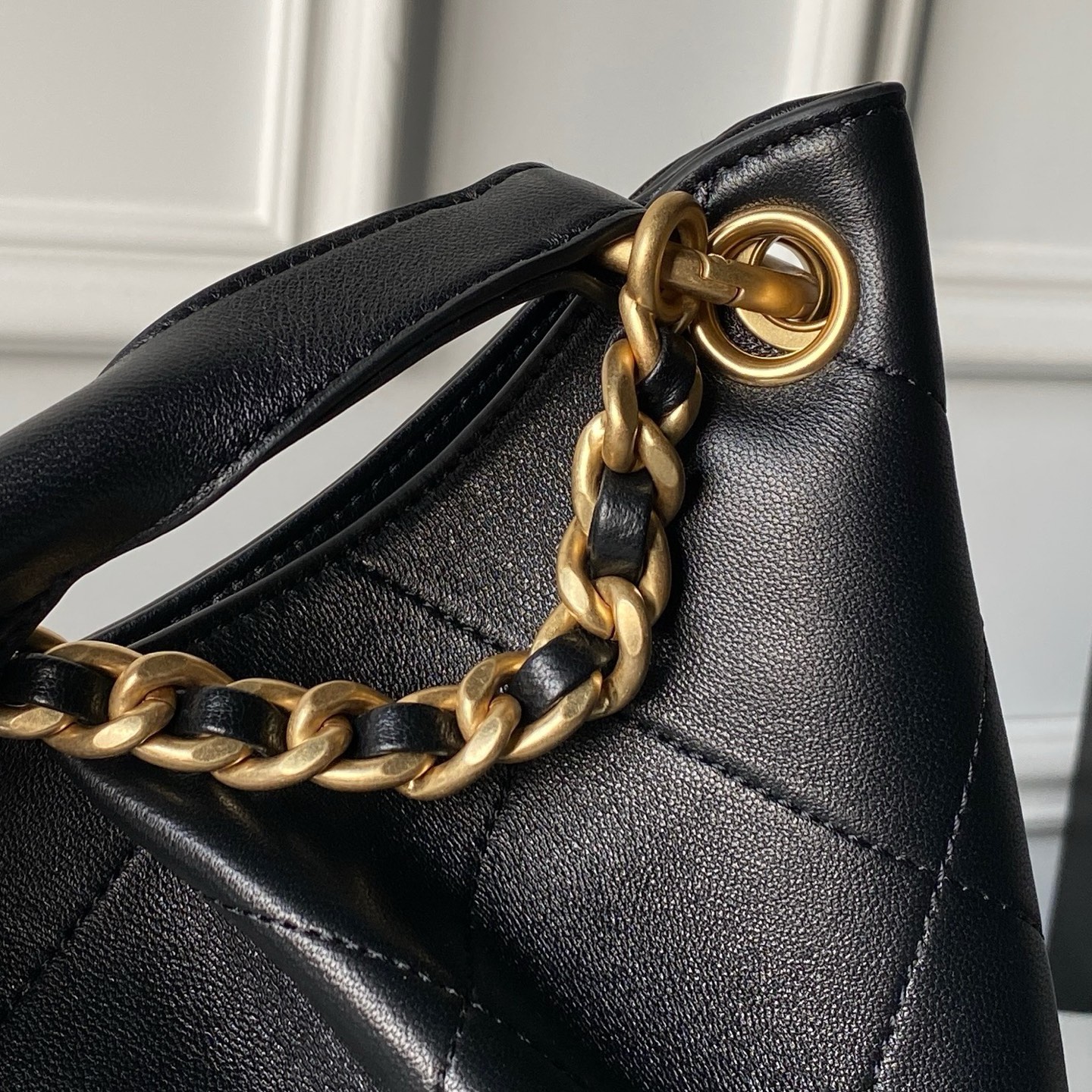 Chanel Basic Bag Cow Leather Gold 10cm-l-s