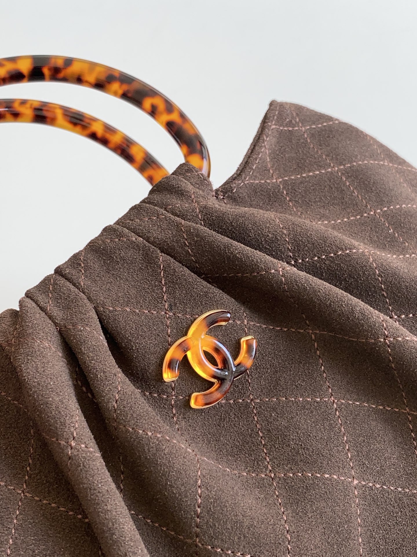 Chanel Basic Bag L-s