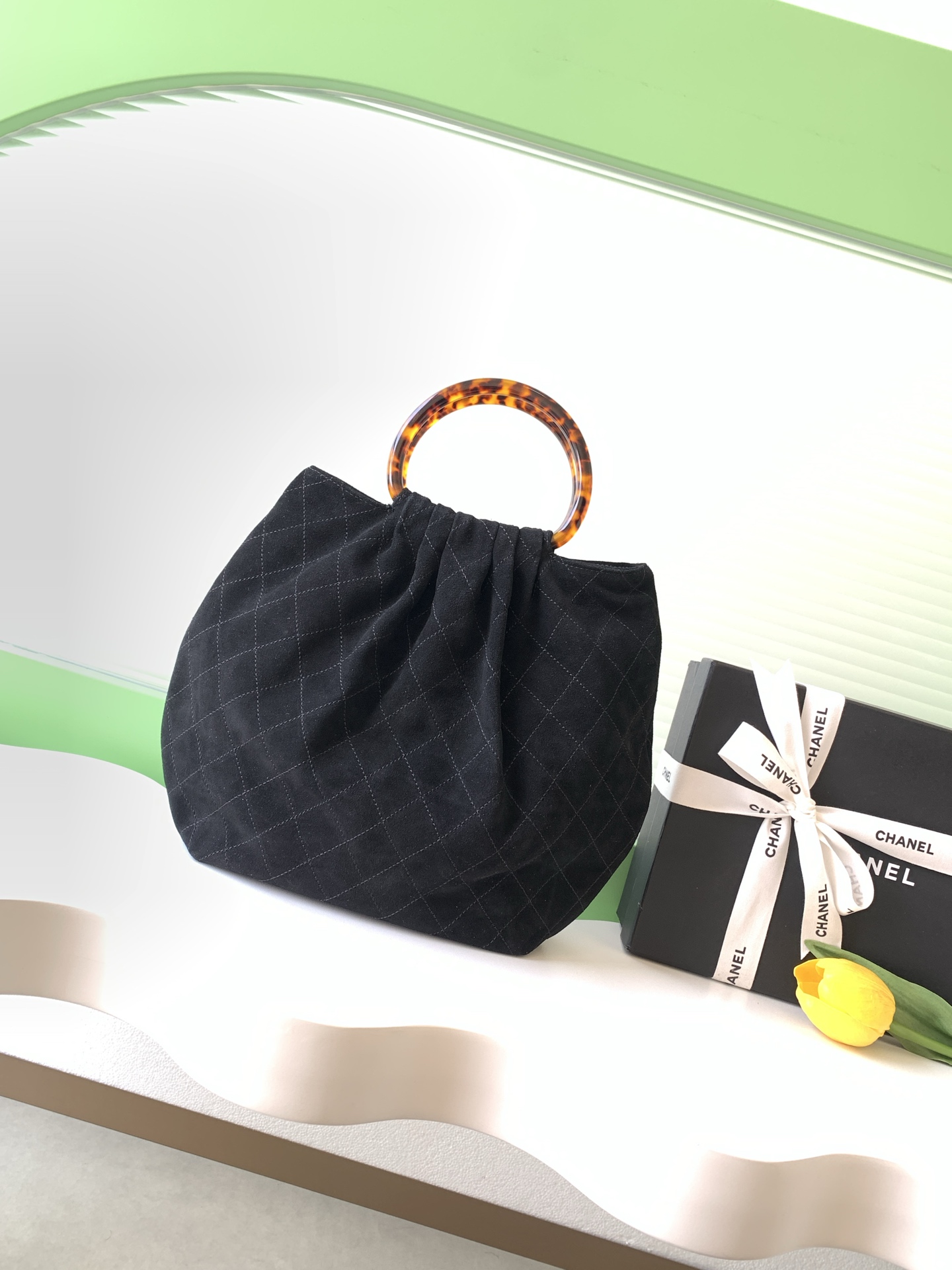 Chanel Basic Bag L-s