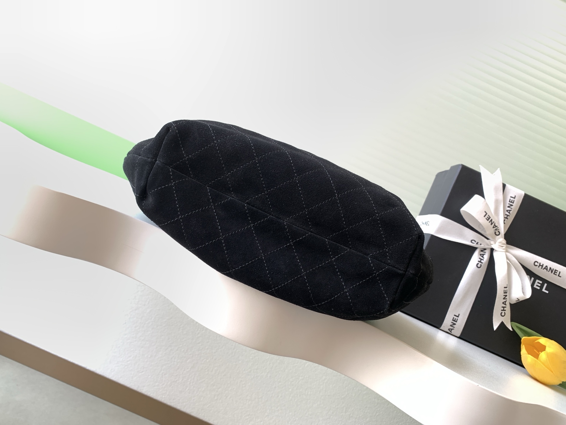 Chanel Basic Bag L-s