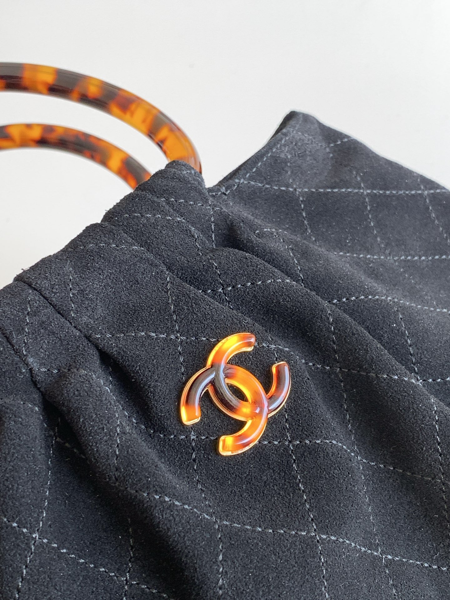 Chanel Basic Bag L-s