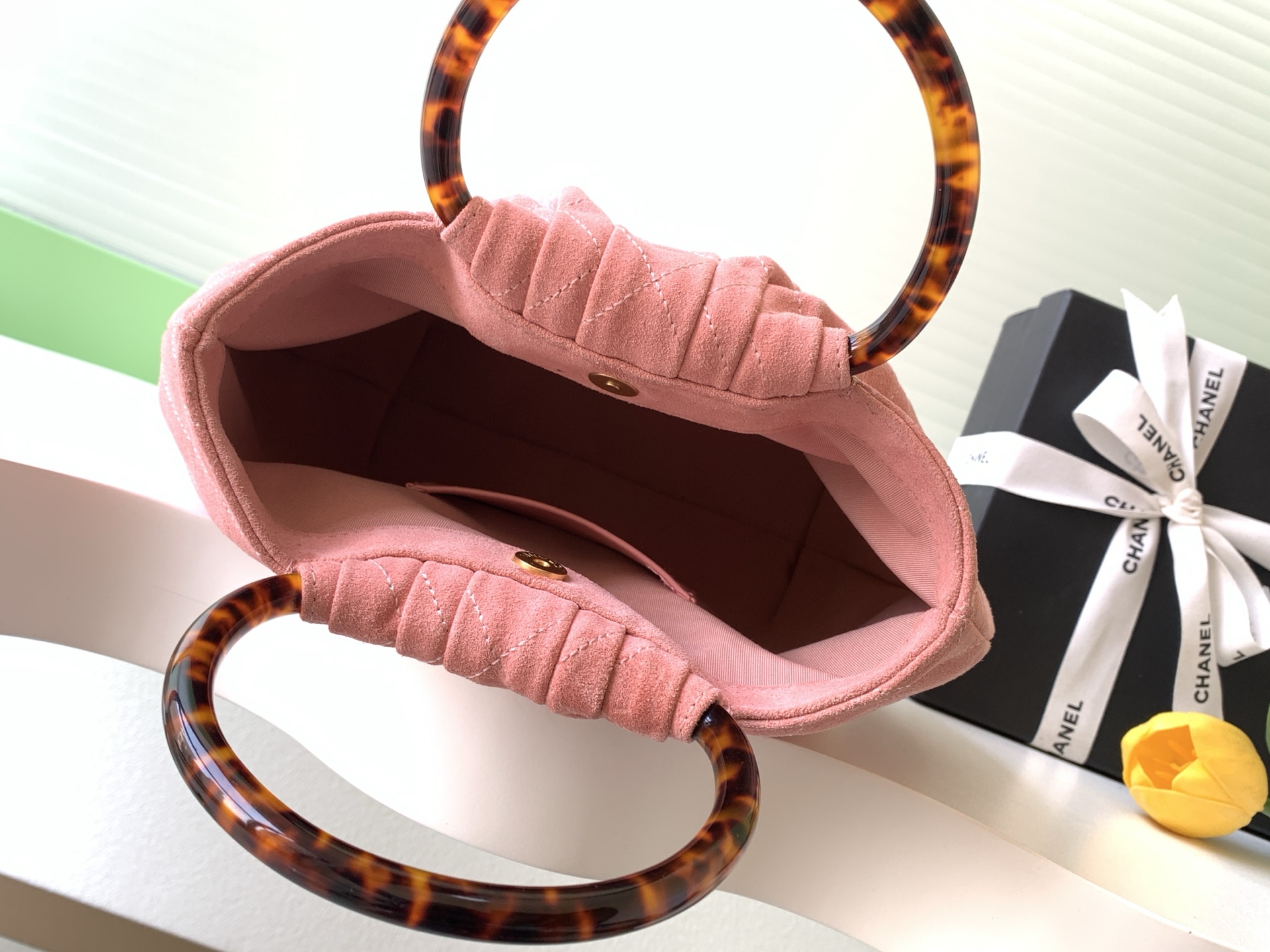 Chanel Basic Bag L-s