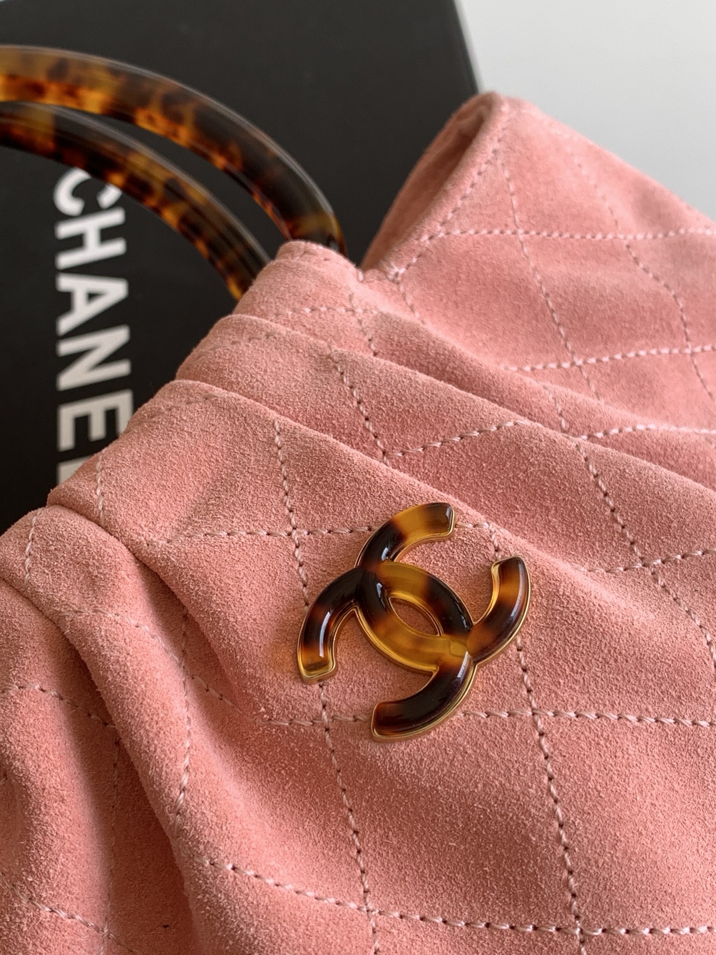 Chanel Basic Bag L-s