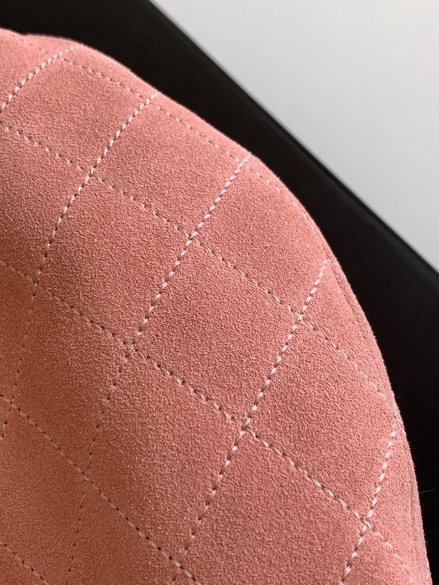 Chanel Basic Bag L-s