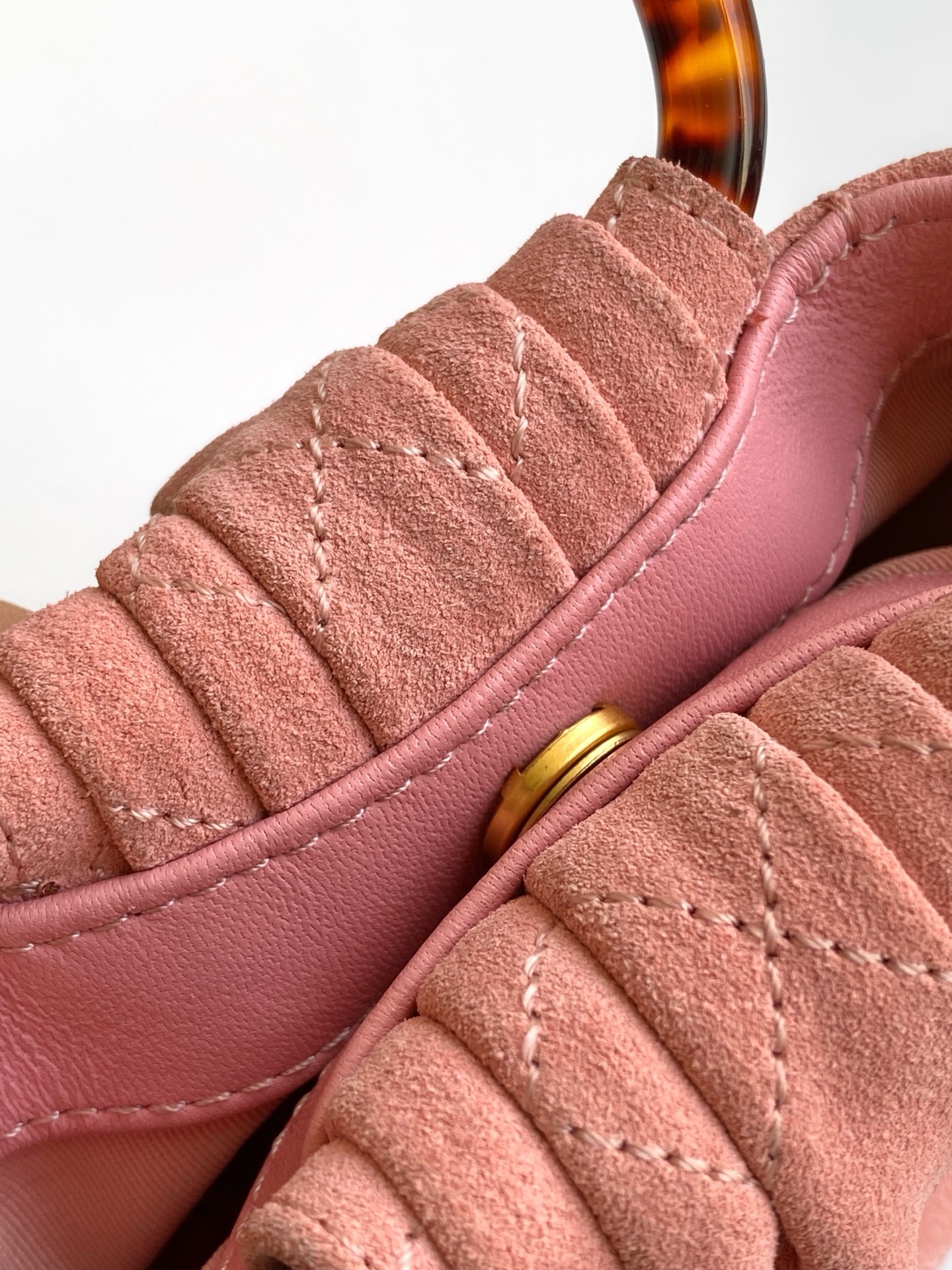 Chanel Basic Bag L-s