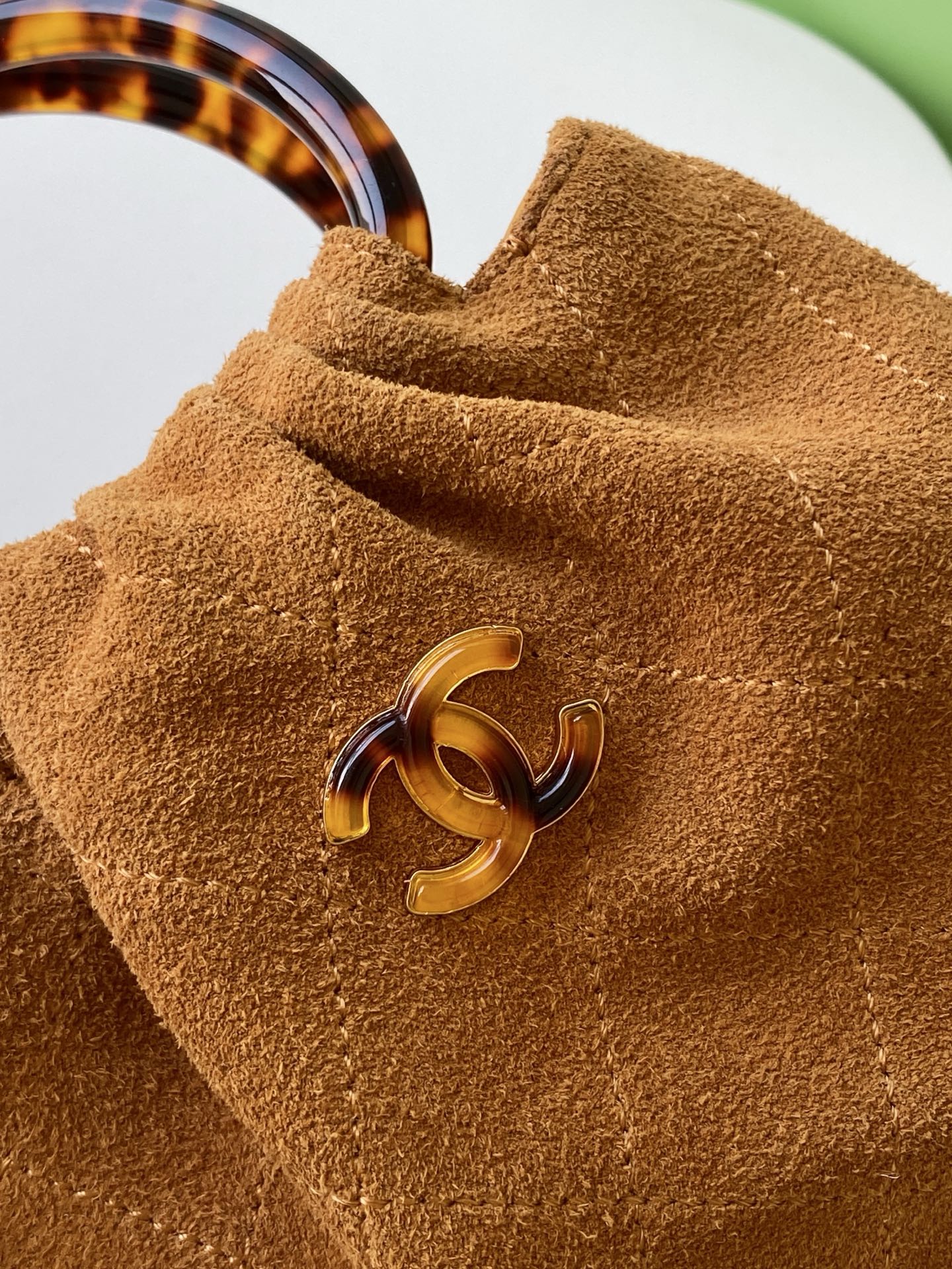 Chanel Basic Bag L-s