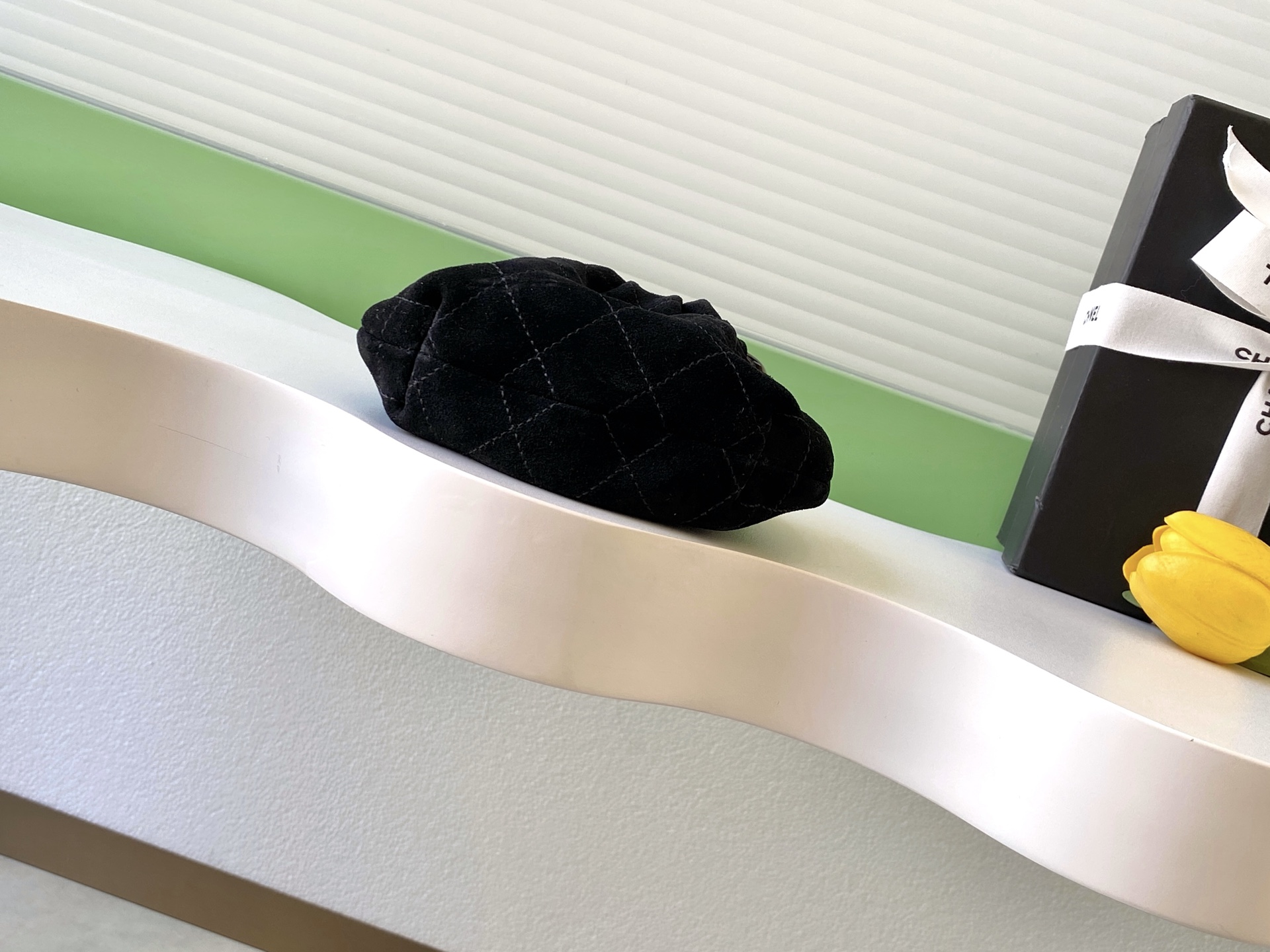 Chanel Basic Bag L-s