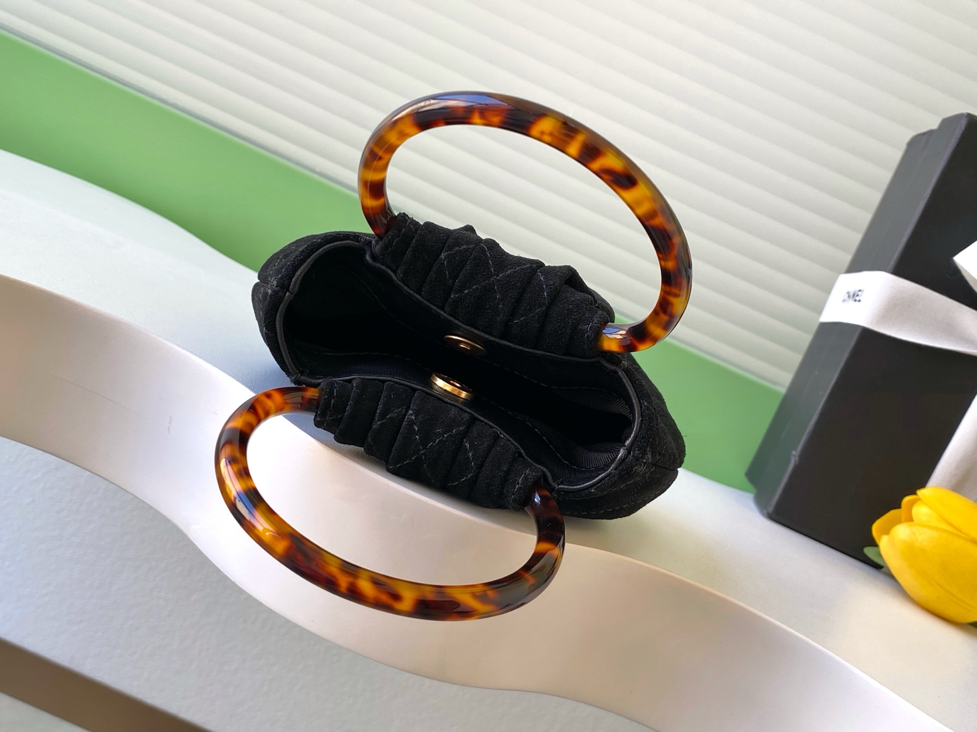 Chanel Basic Bag L-s