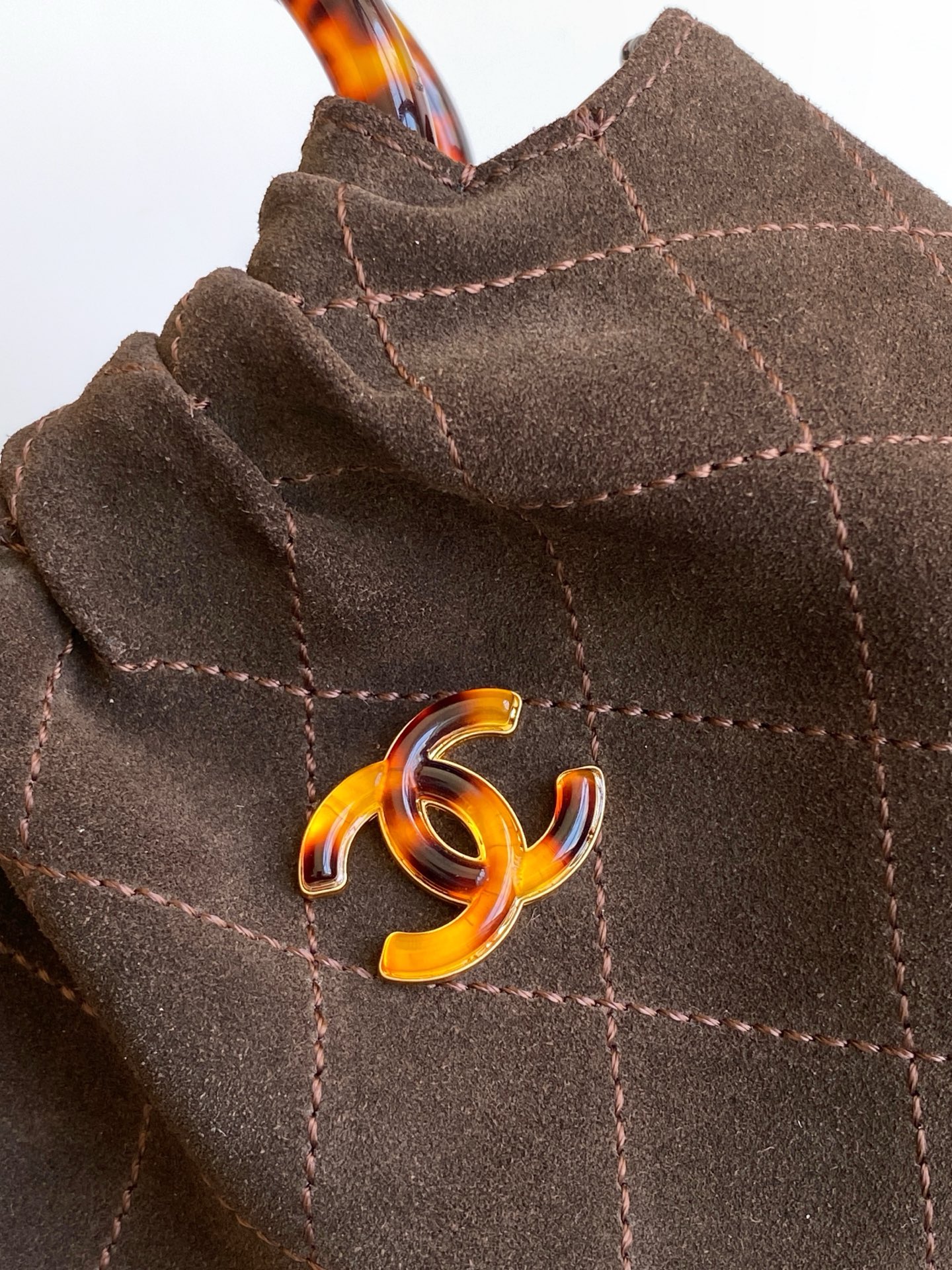 Chanel Basic Bag L-s