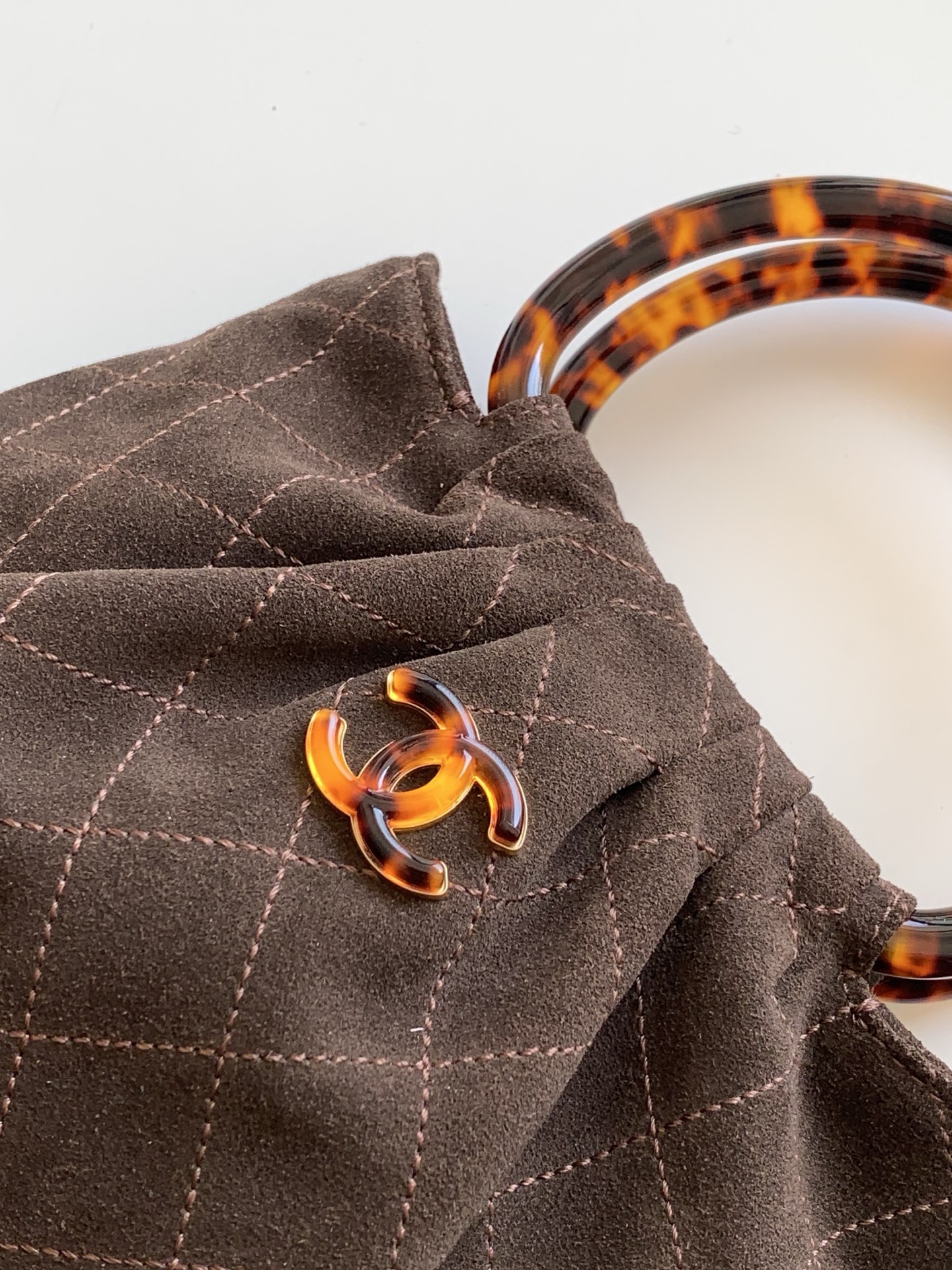 Chanel Basic Bag L-s