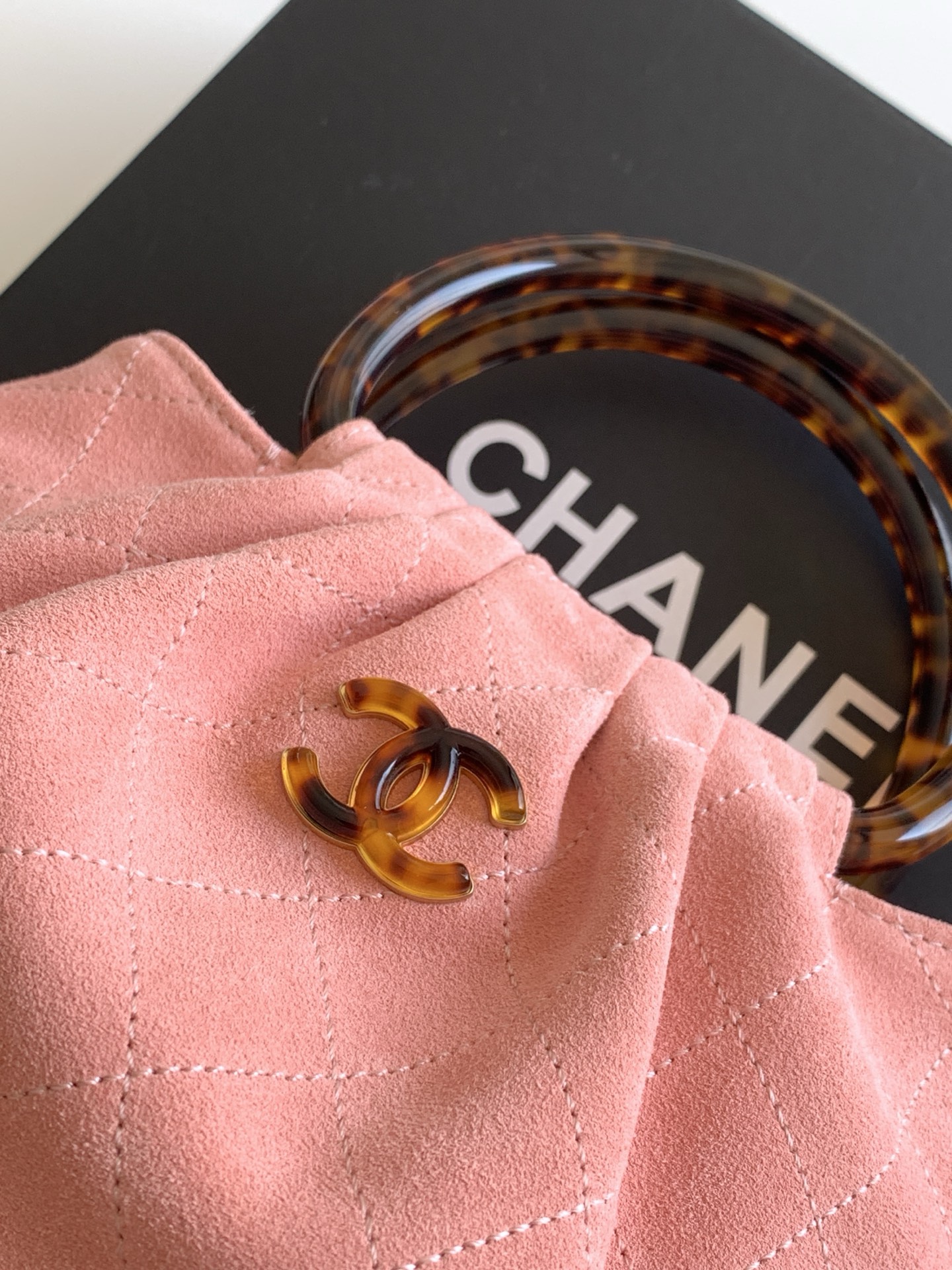 Chanel Basic Bag L-s