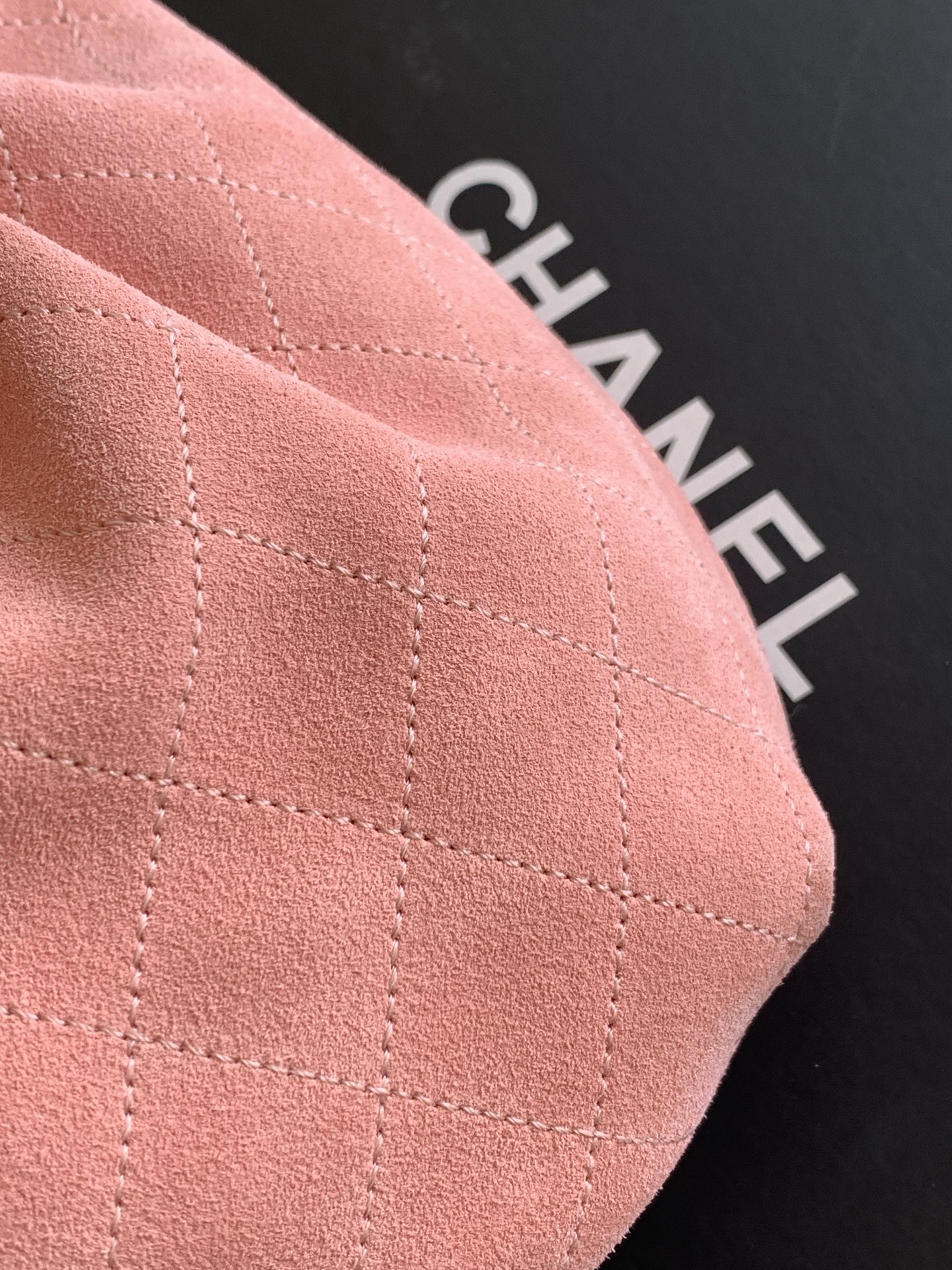 Chanel Basic Bag L-s