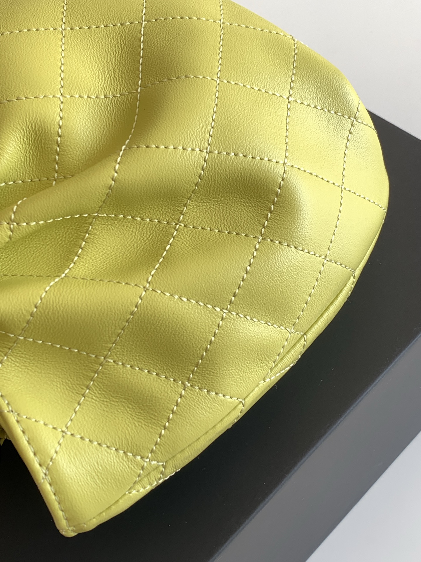 Chanel Basic Bag Sheepskin L-s