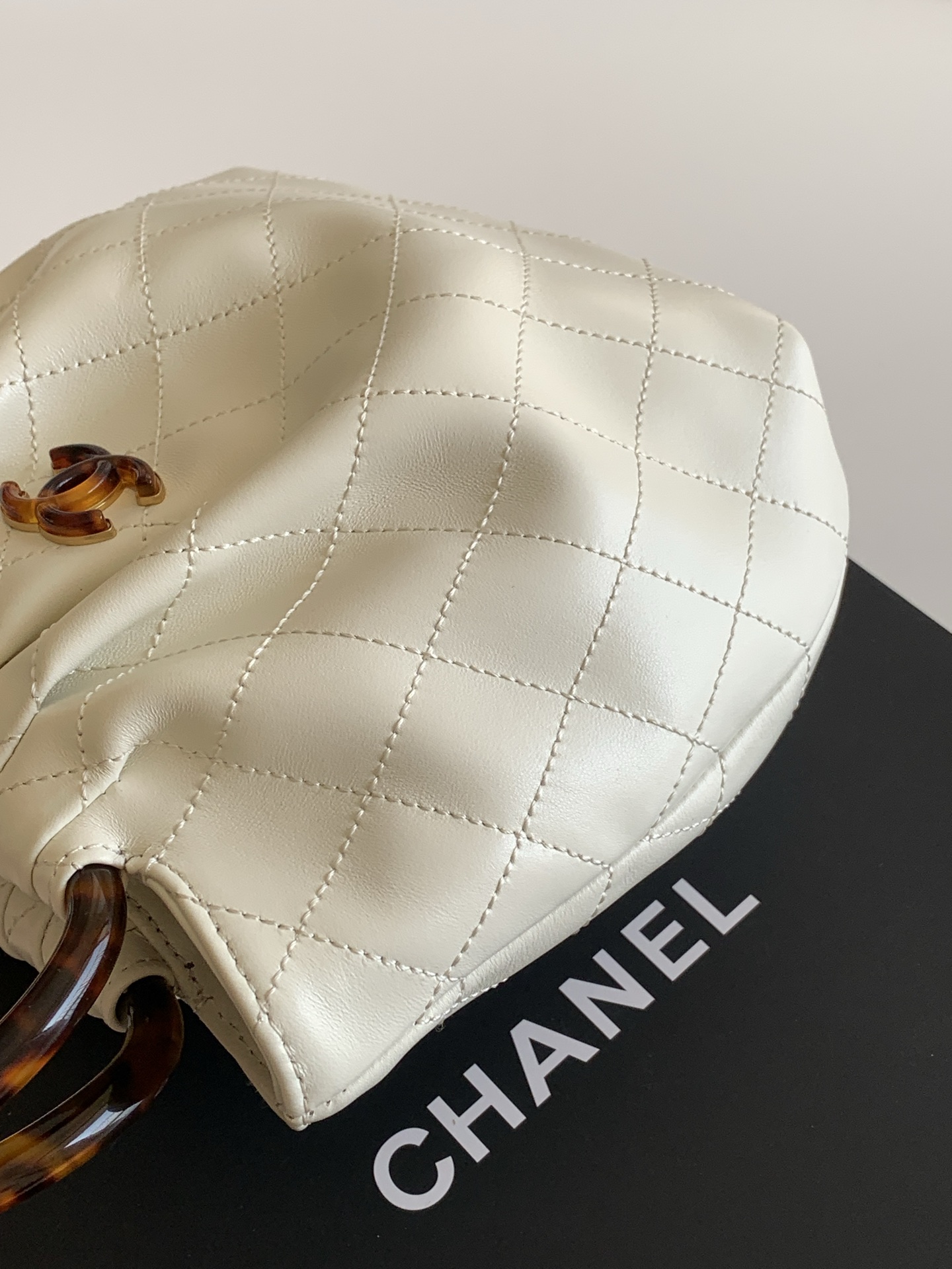 Chanel Basic Bag Sheepskin L-s