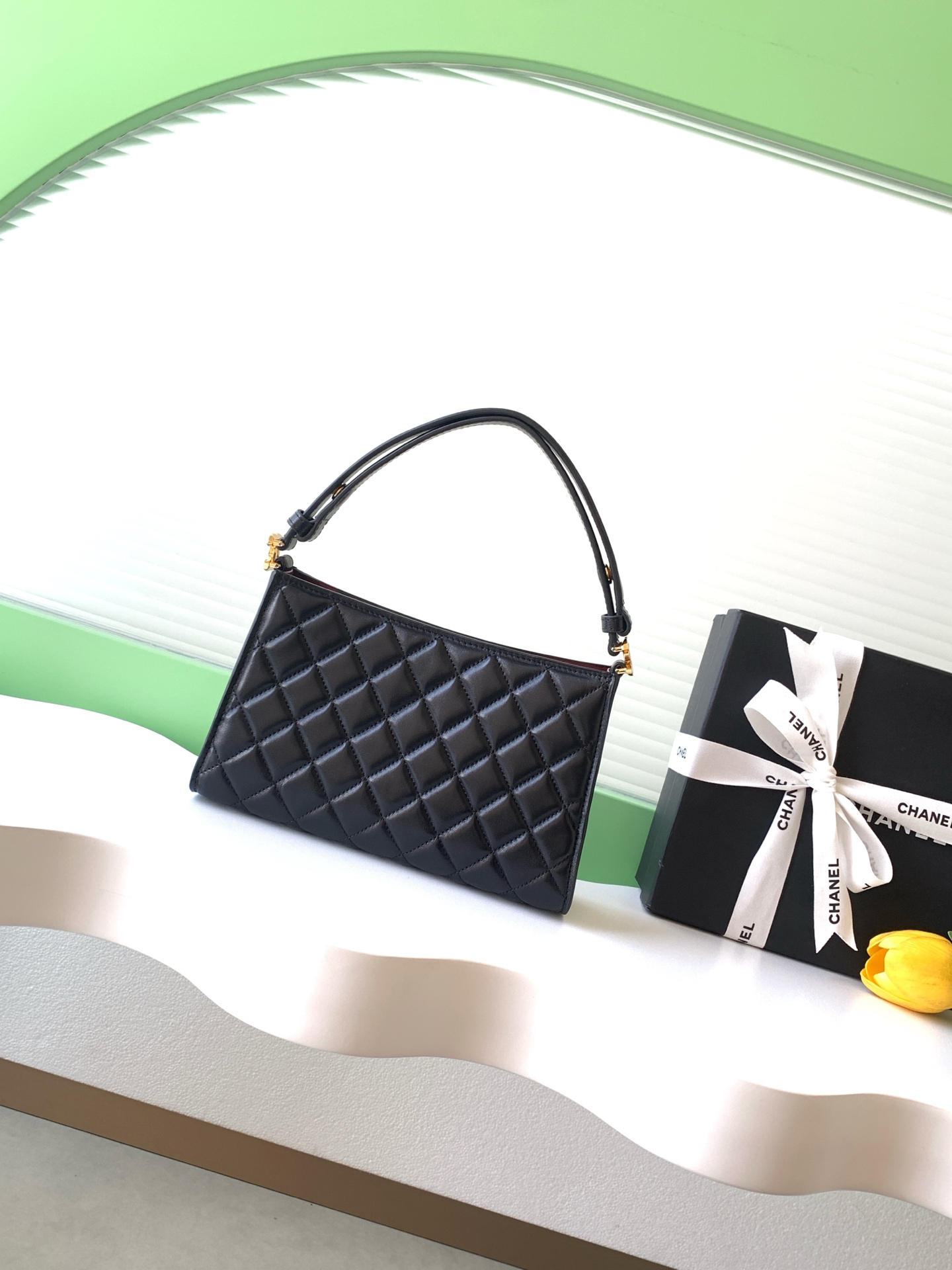 Chanel Basic Bag Sheepskin Gold L-s