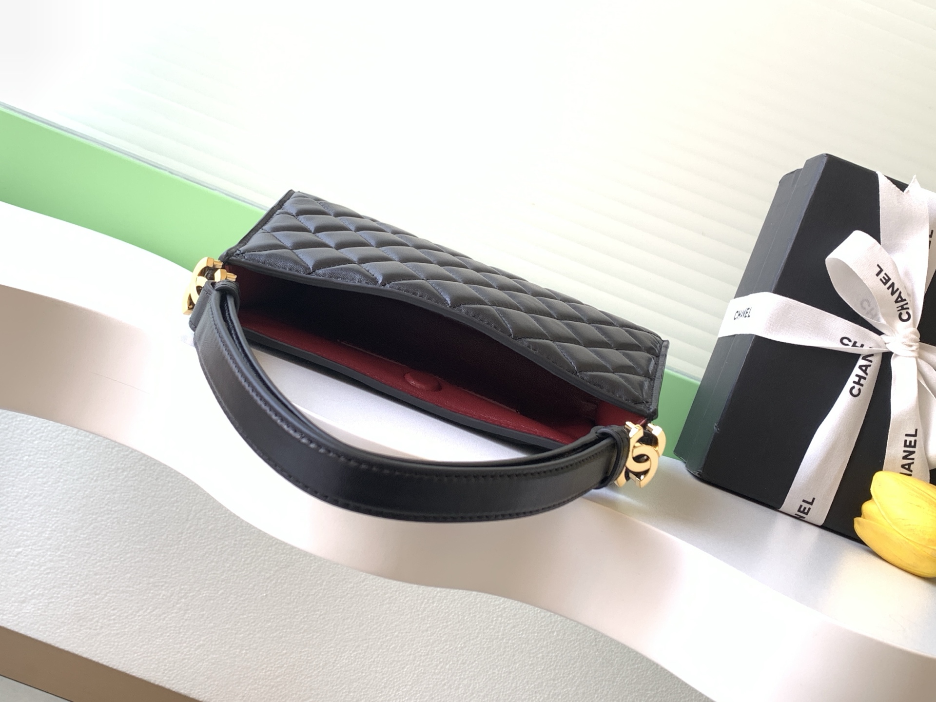 Chanel Basic Bag Sheepskin Gold L-s