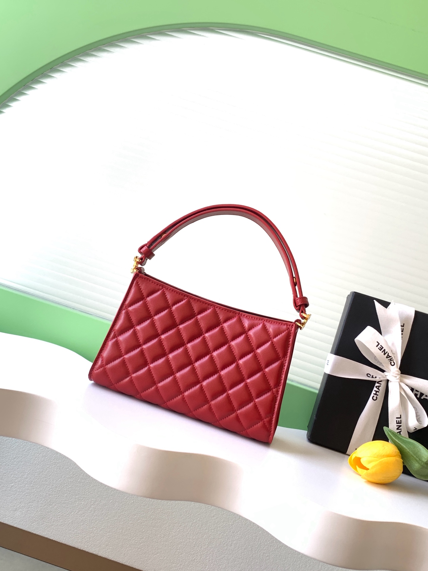 Chanel Basic Bag Sheepskin Gold L-s