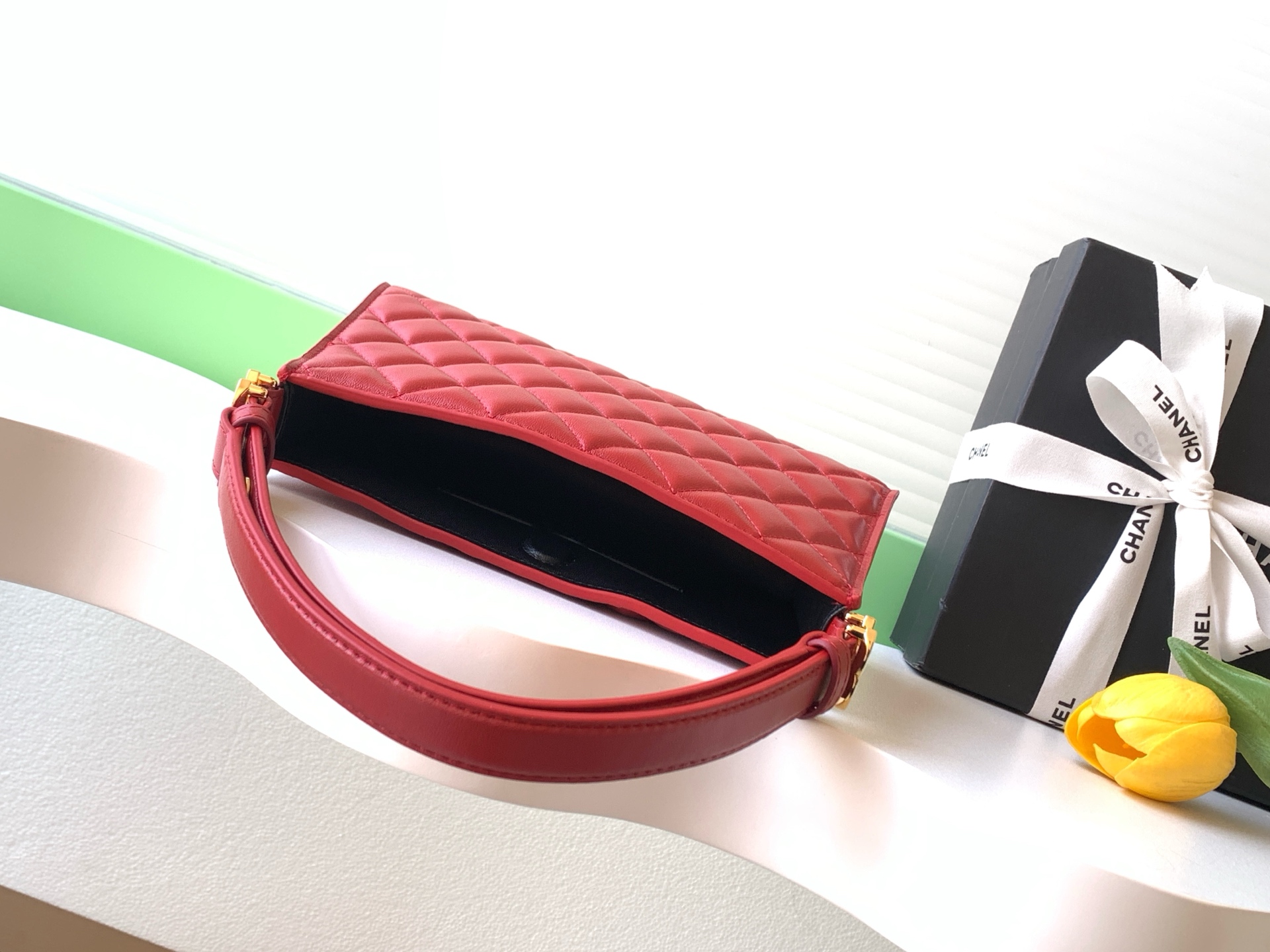 Chanel Basic Bag Sheepskin Gold L-s