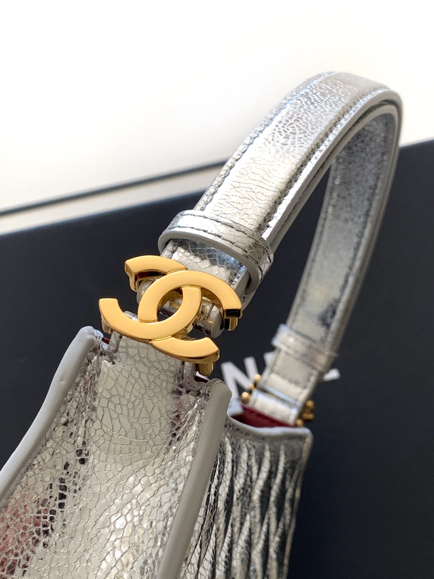 Chanel Basic Bag Sheepskin Gold L-s