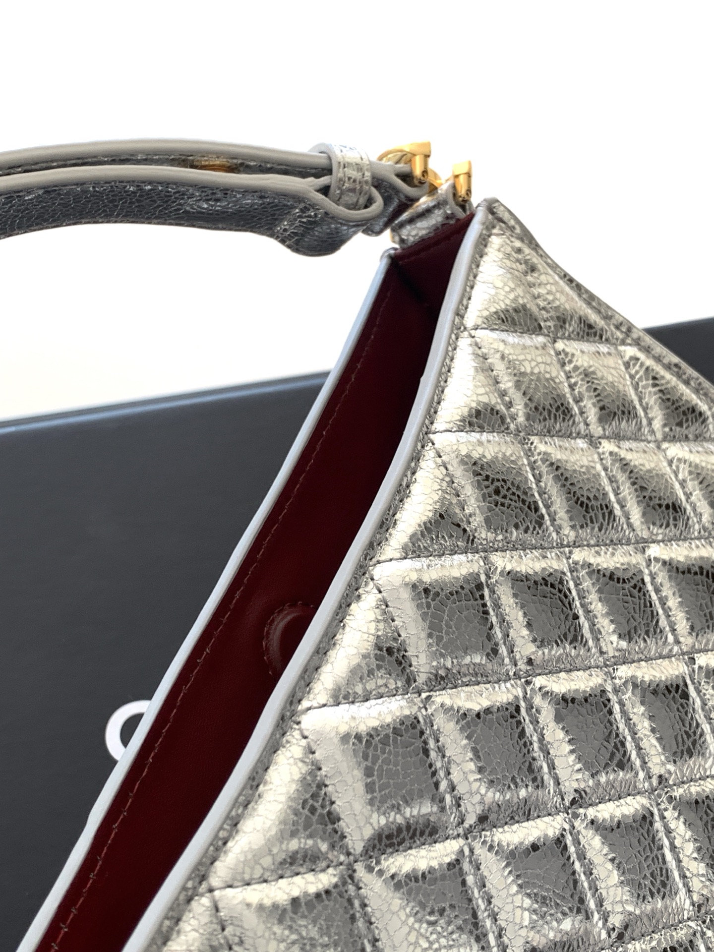 Chanel Basic Bag Sheepskin Gold L-s