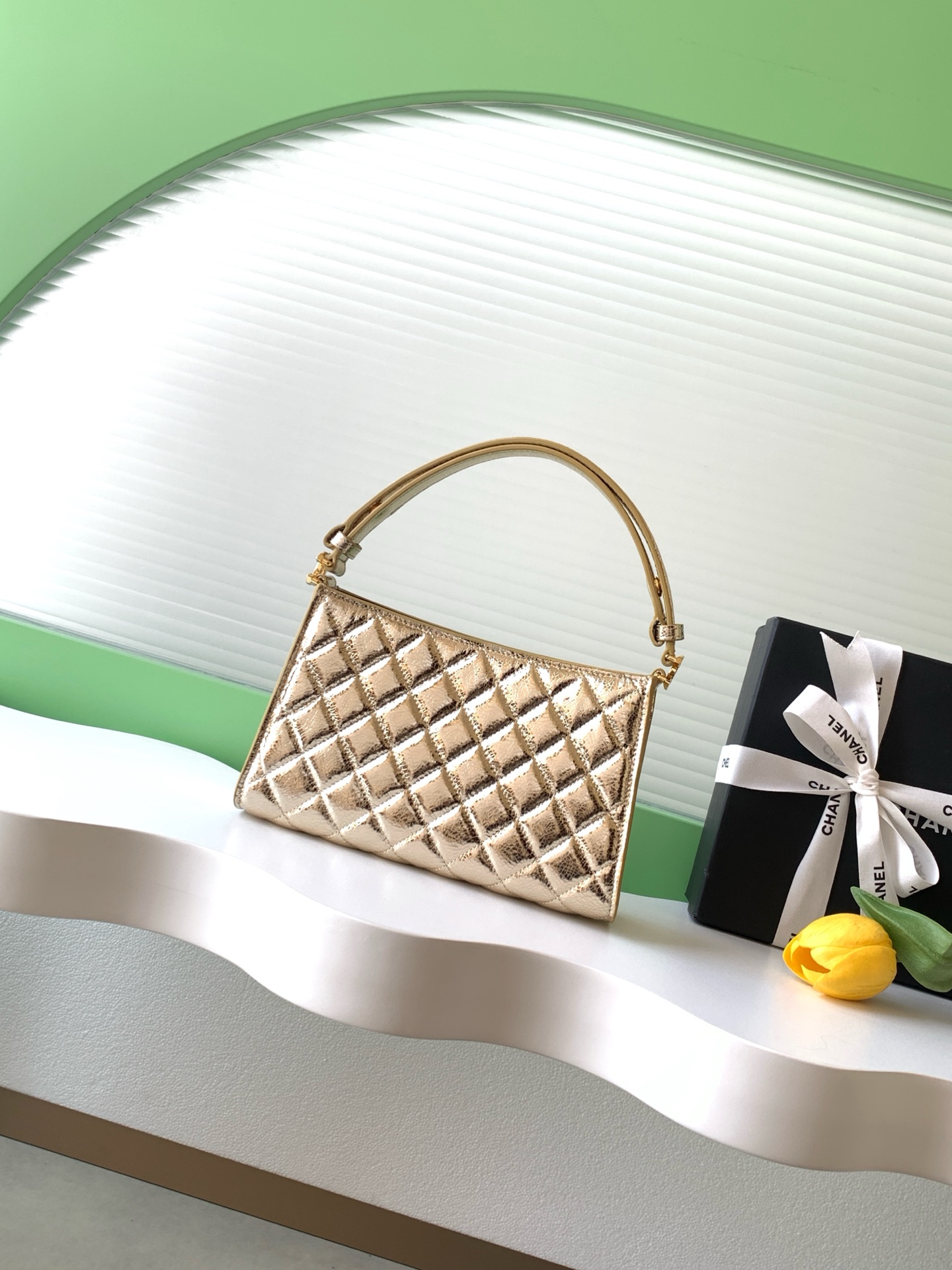 Chanel Basic Bag Sheepskin Gold L-s