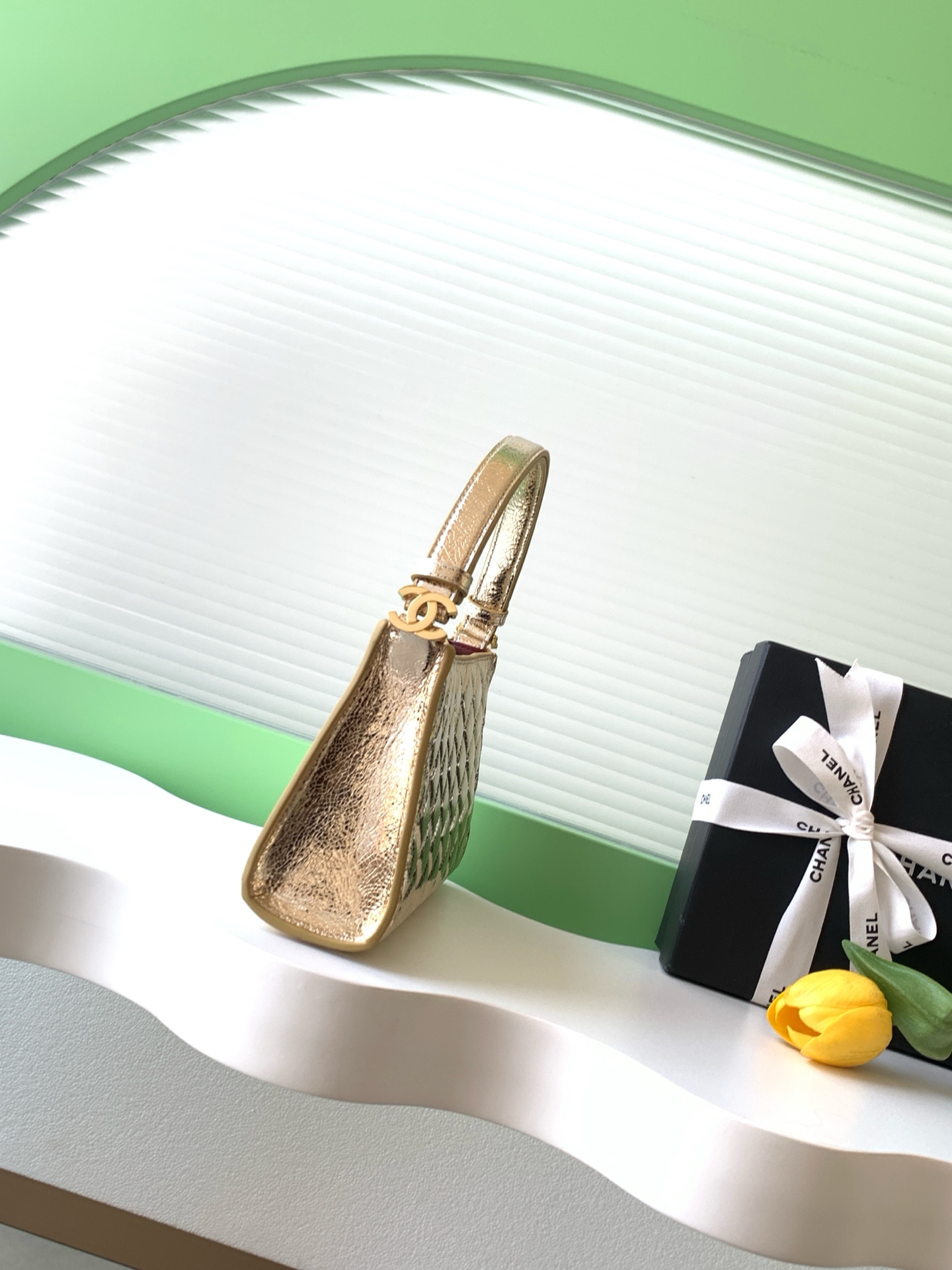 Chanel Basic Bag Sheepskin Gold L-s