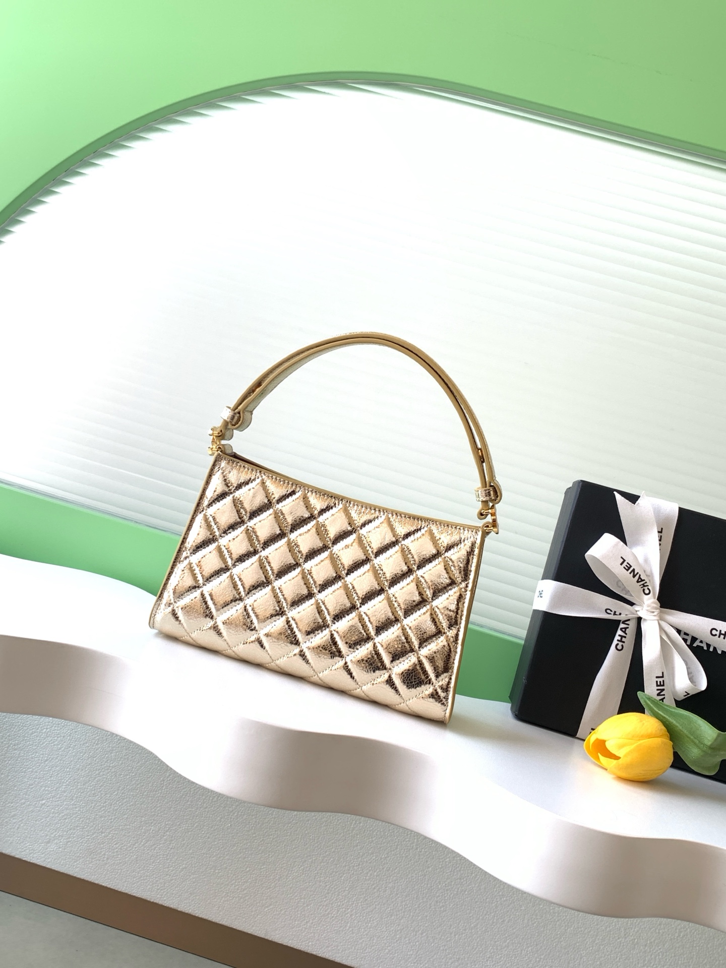 Chanel Basic Bag Sheepskin Gold L-s