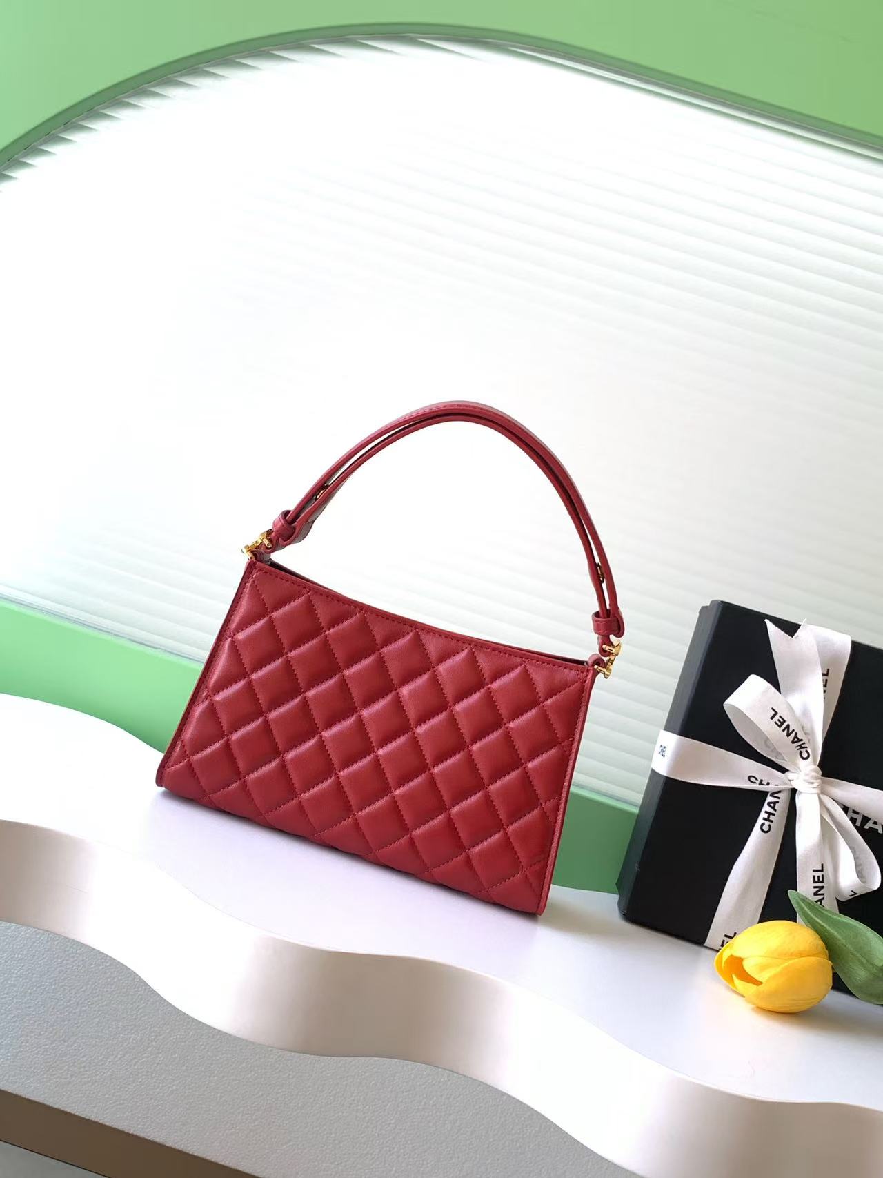 Chanel Basic Bag Sheepskin Gold L-s