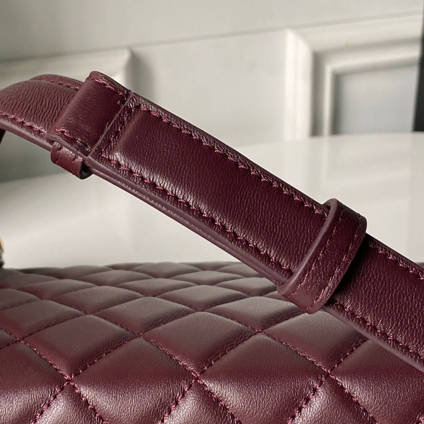 Chanel Basic Bag Sheepskin Red 22cm-l-s