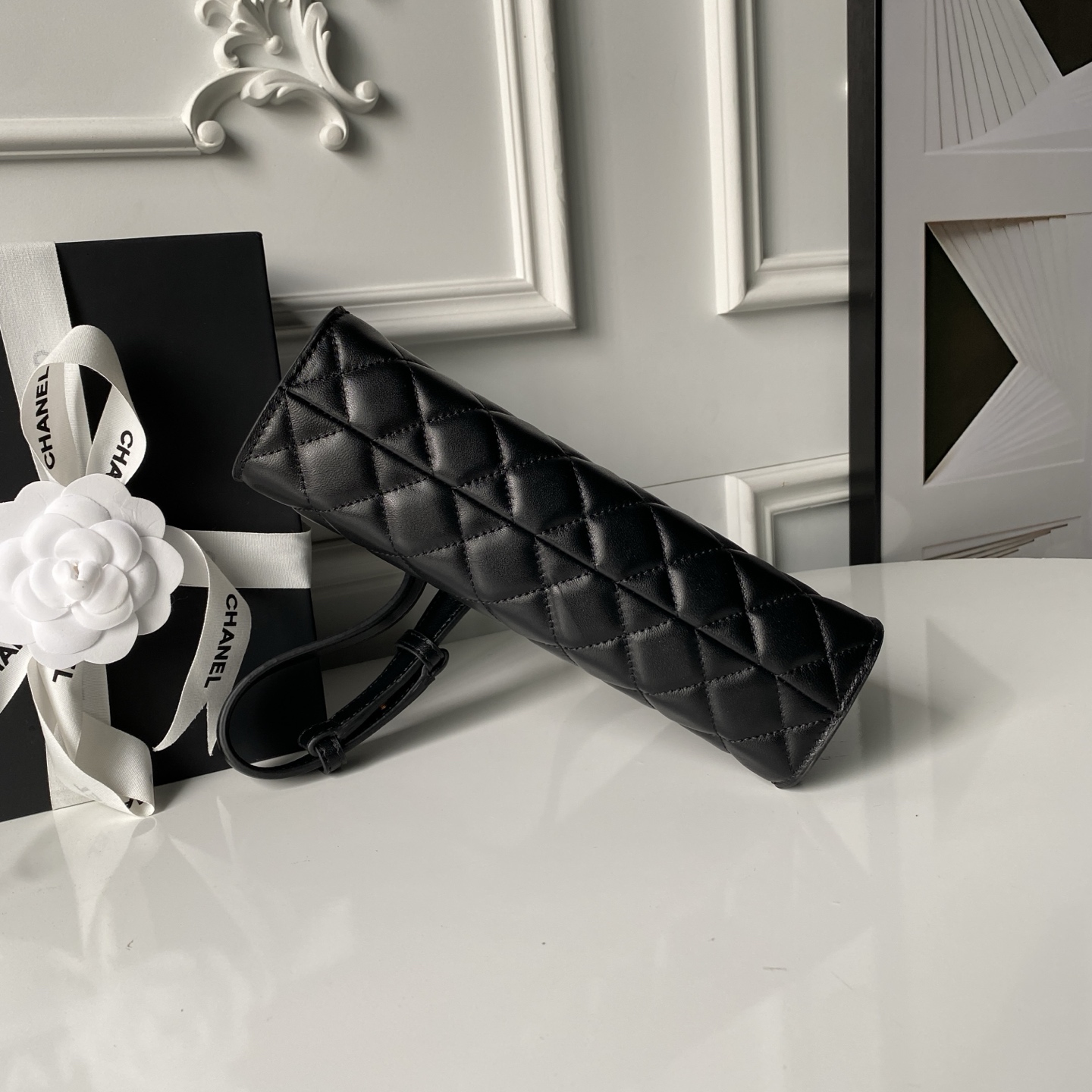 Chanel Basic Bag Sheepskin Red 22cm-l-s